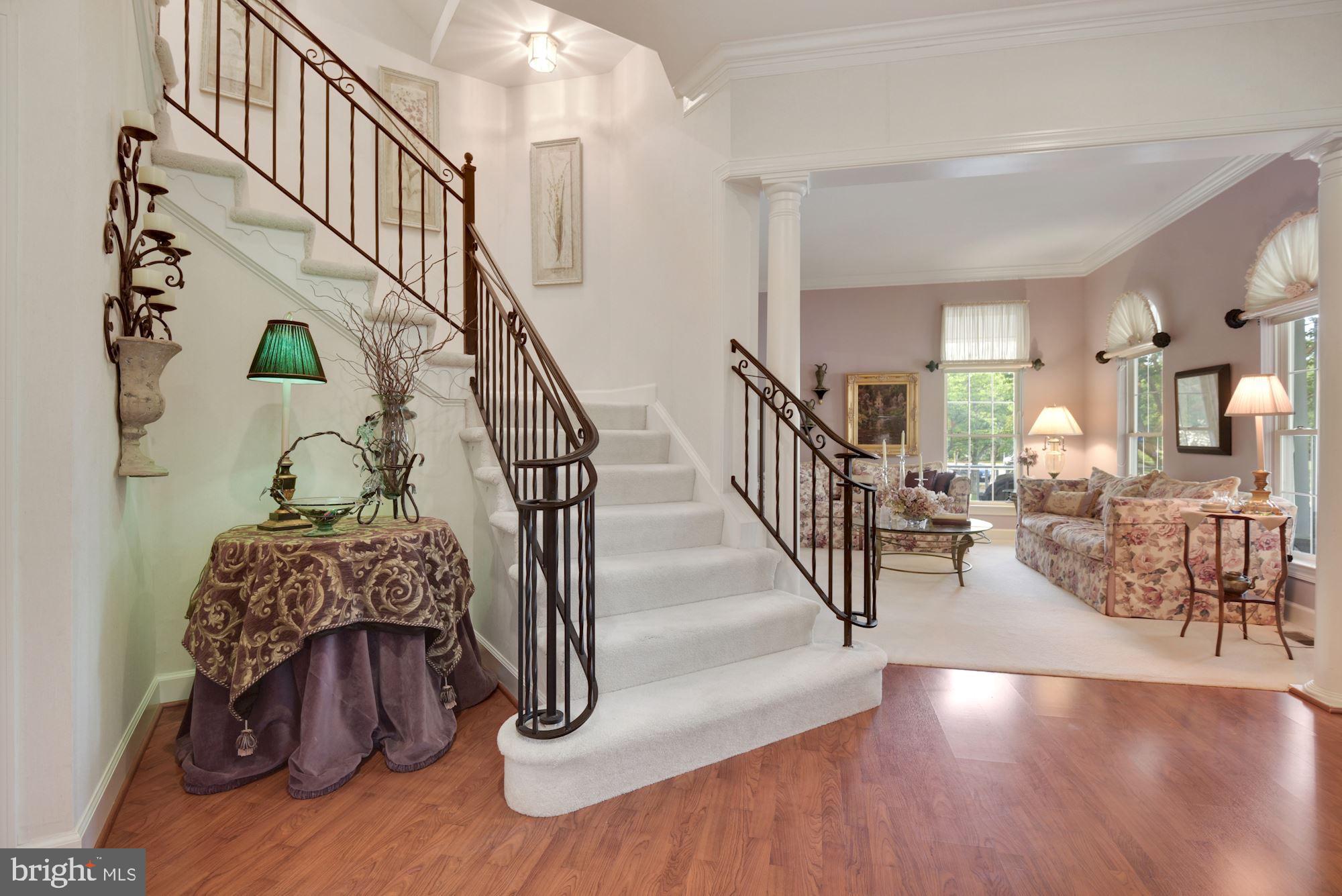 KING FARM WATKINS POND - Residential