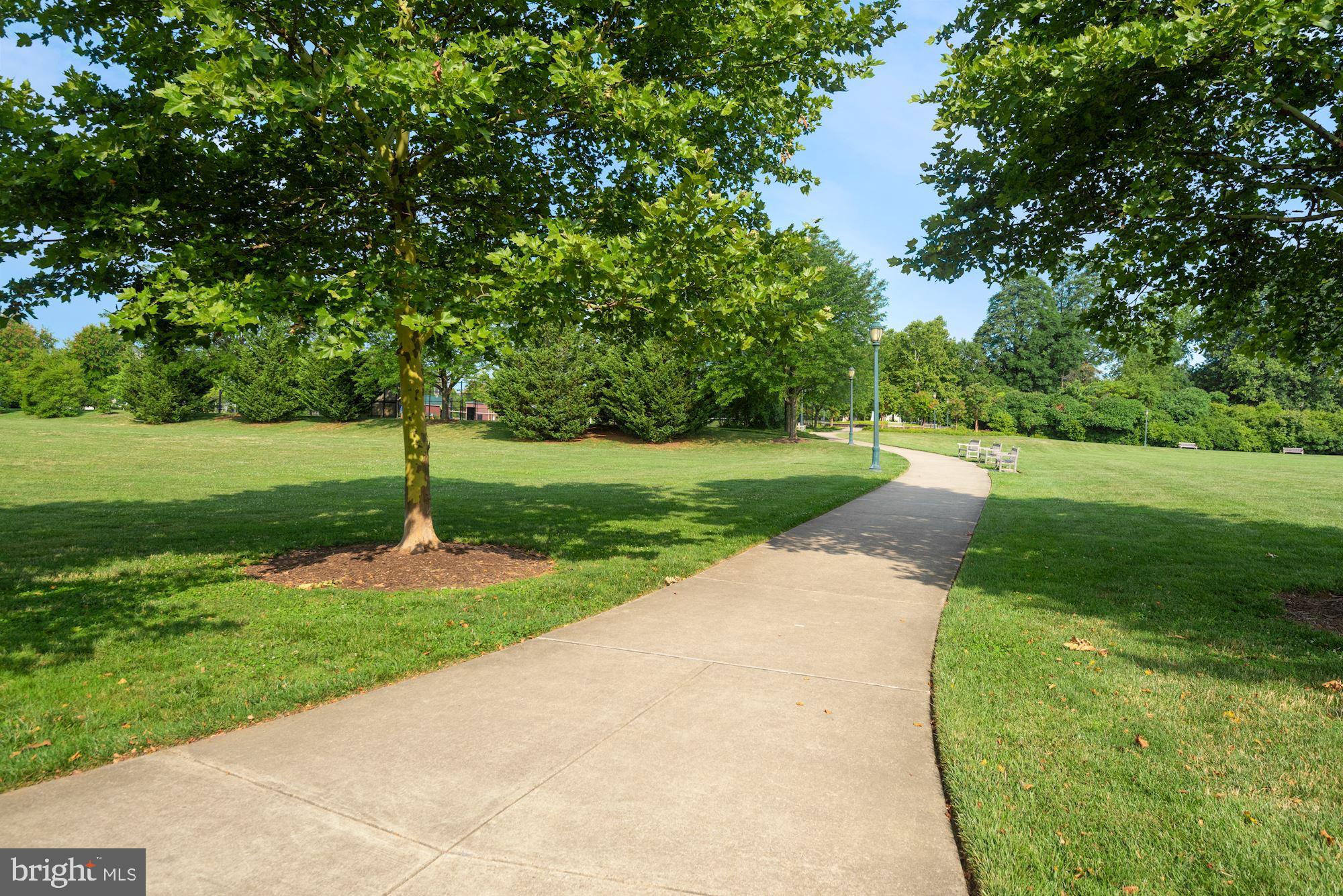 KING FARM WATKINS POND - Residential