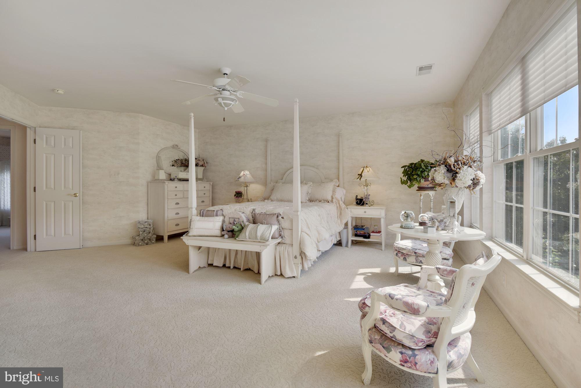 KING FARM WATKINS POND - Residential