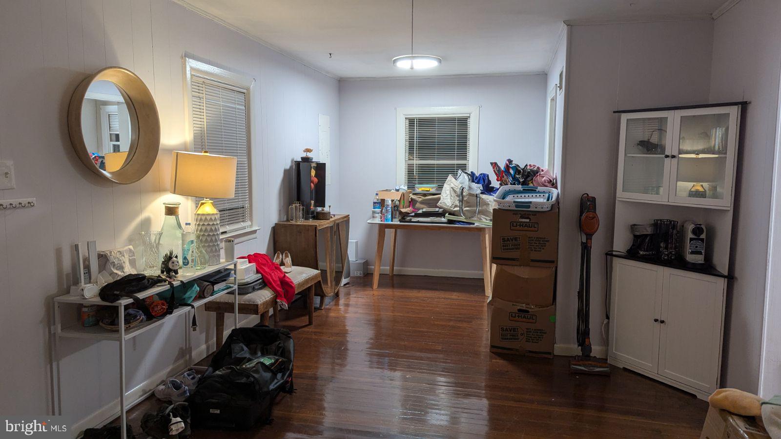 PIMMIT HILLS - Residential Lease