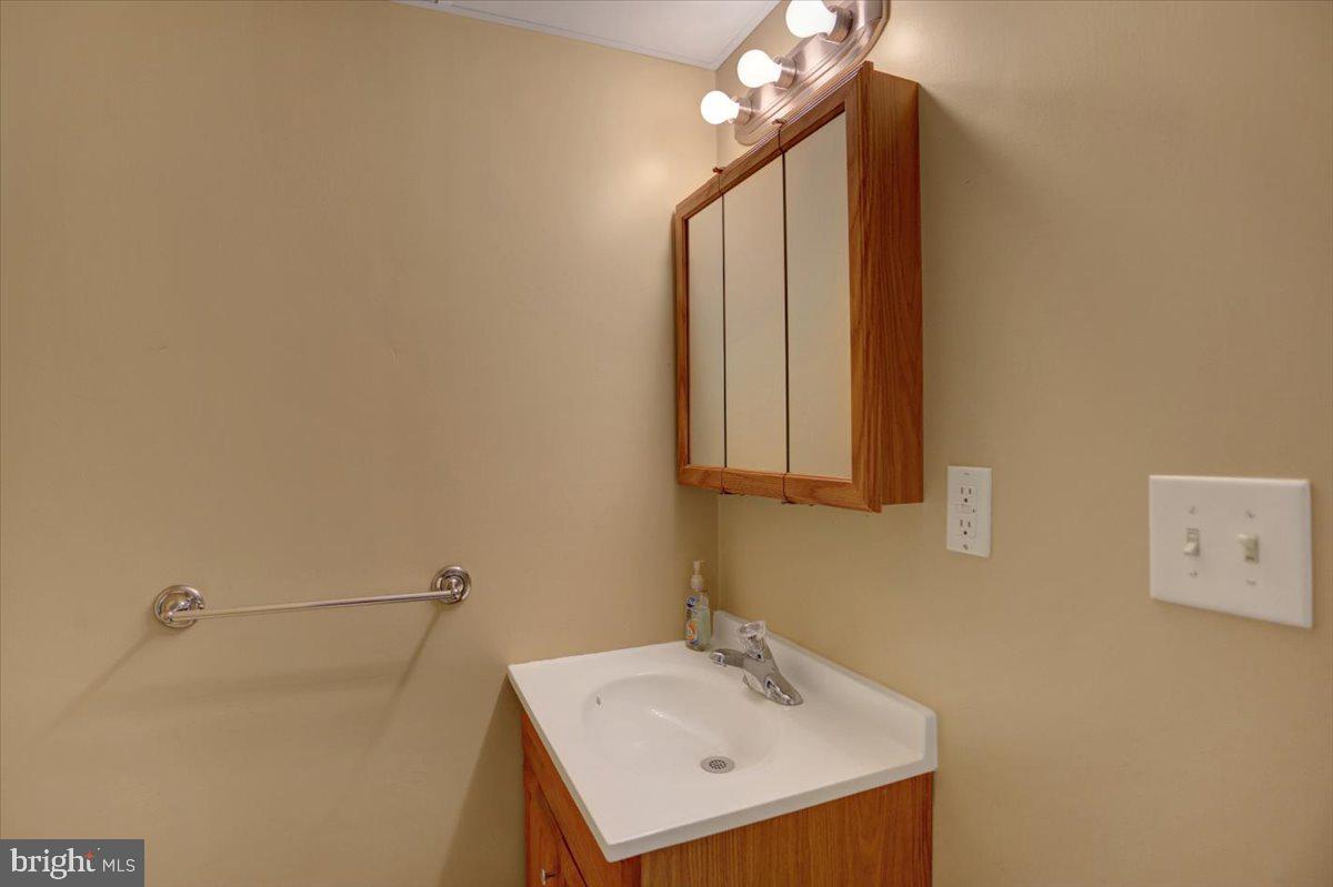 POTOMAC HEIGHTS - Residential