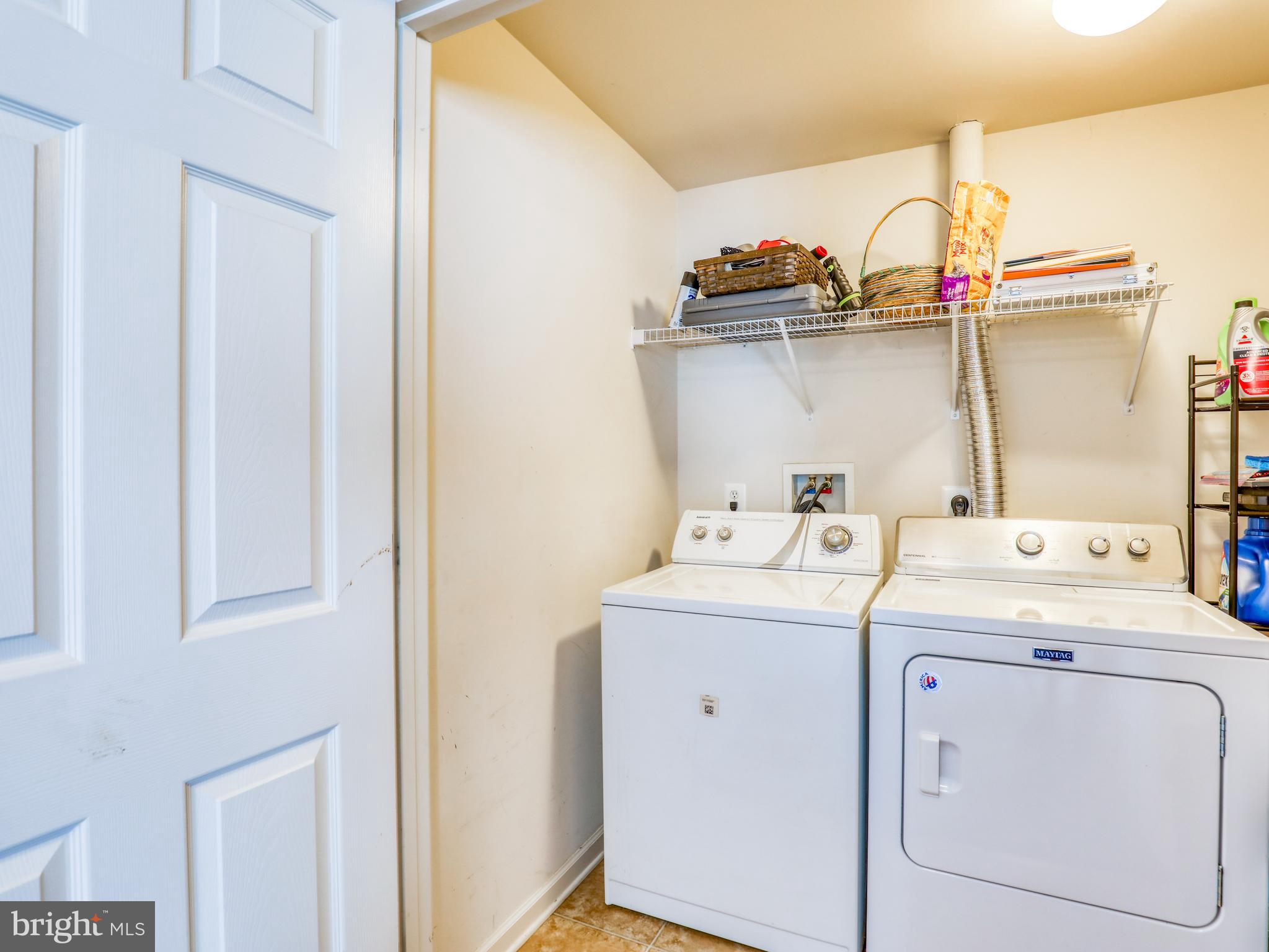 LAKELAND PLACE - Residential