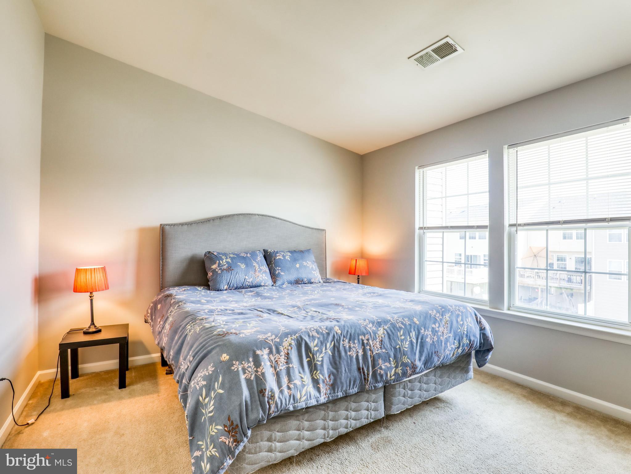 LAKELAND PLACE - Residential