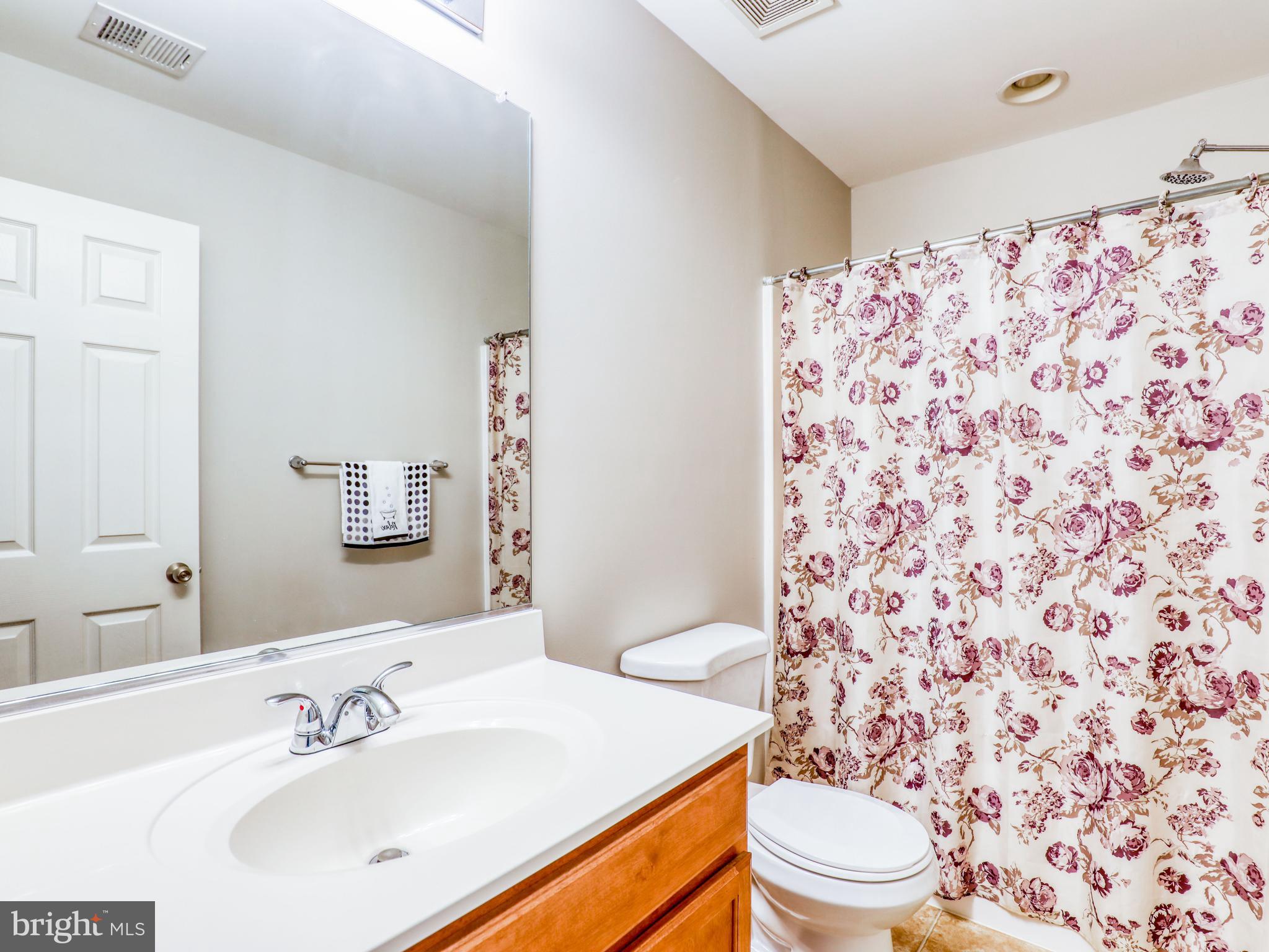 LAKELAND PLACE - Residential