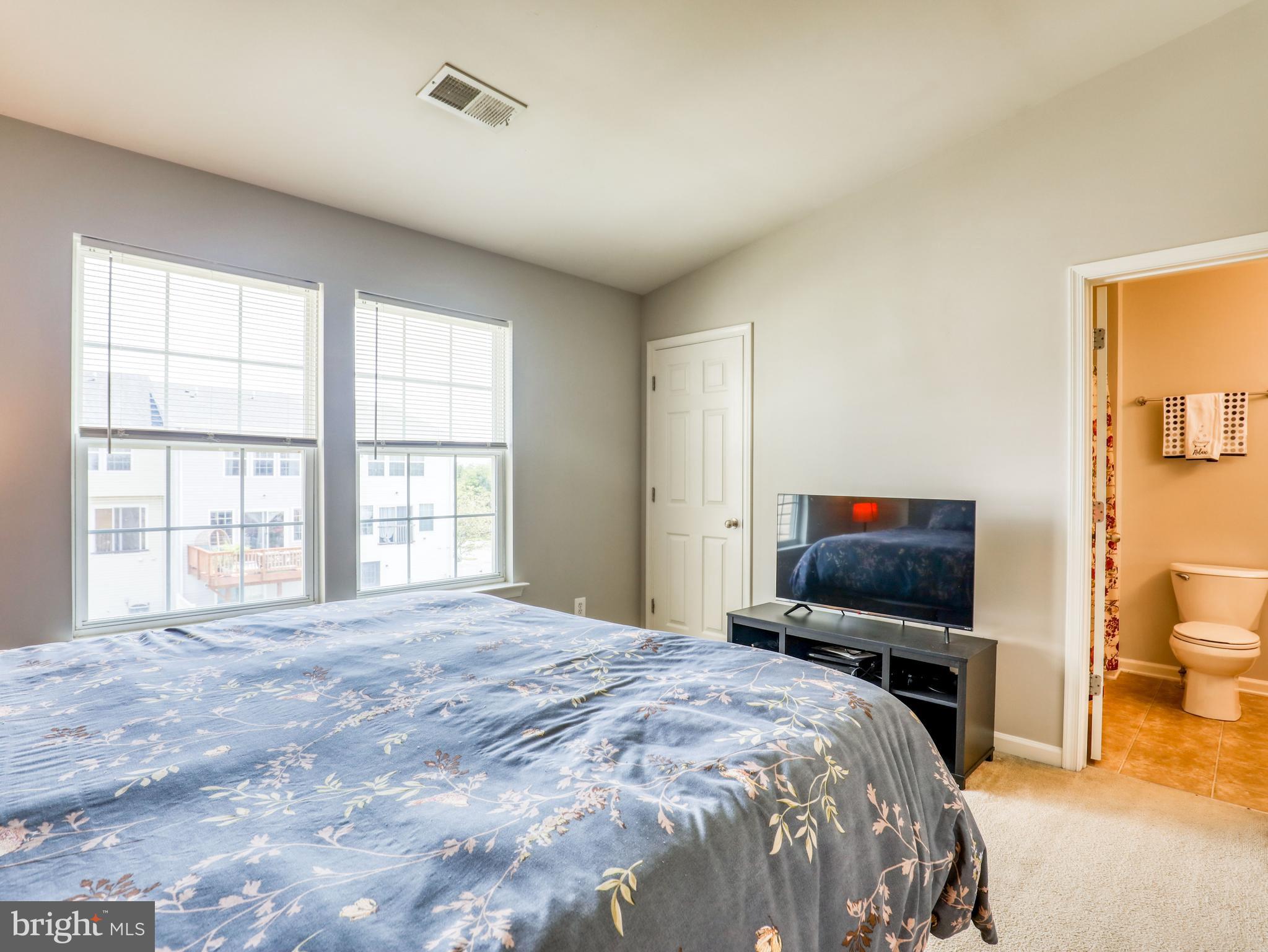 LAKELAND PLACE - Residential