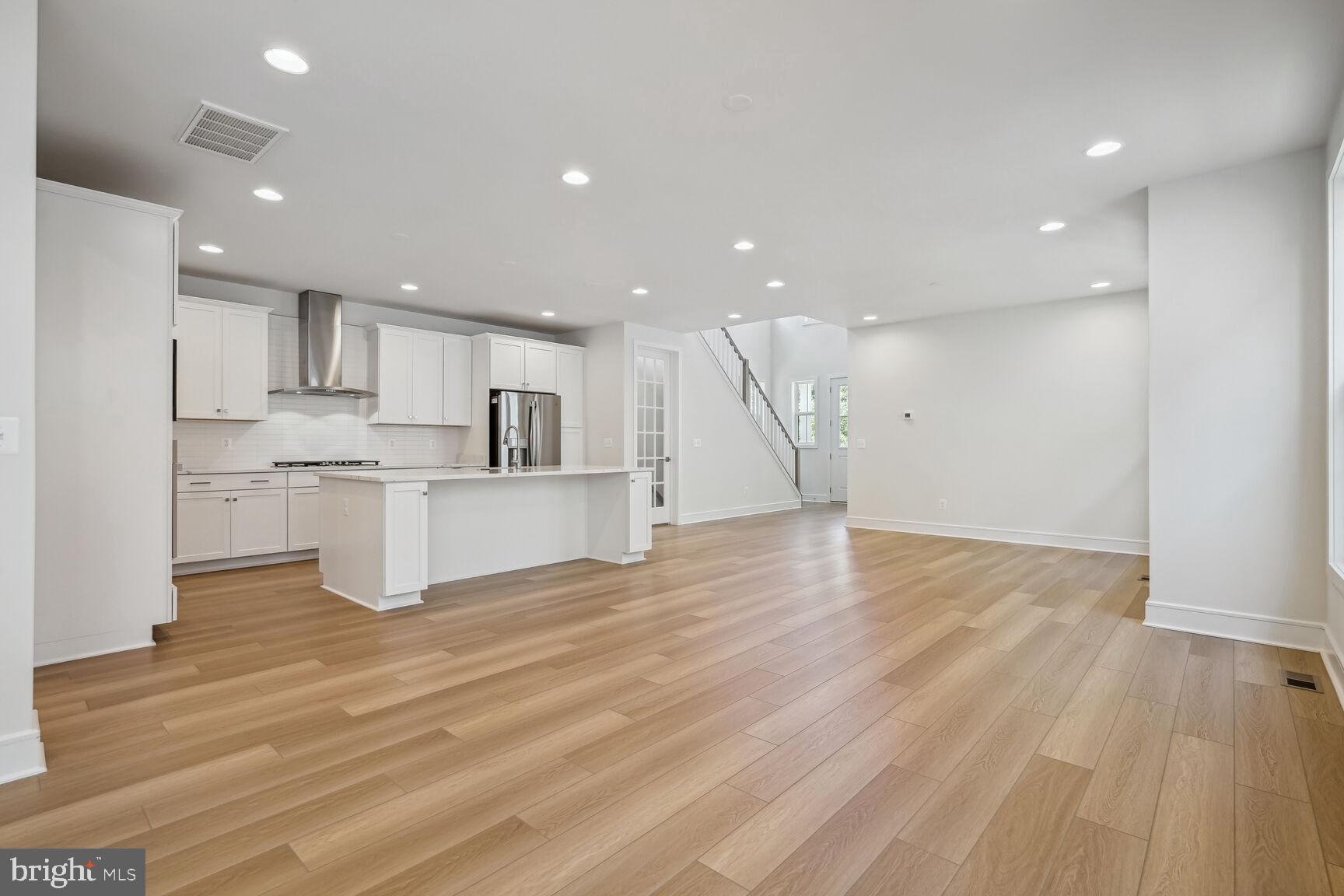 23115 GLENWOOD HEIGHTS CIRCLE