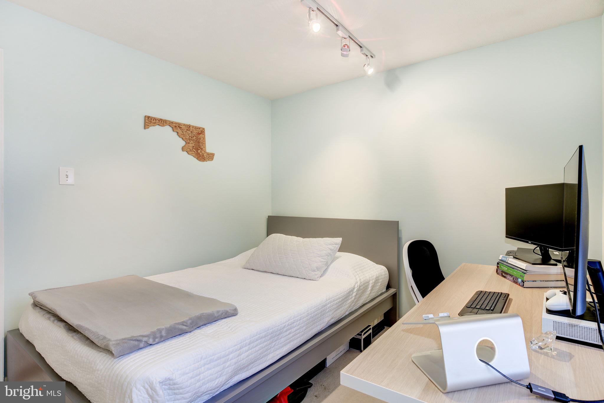 GREENSPRING EAST - Residential