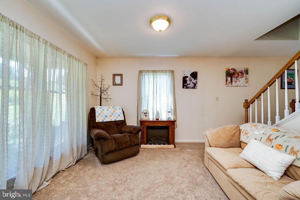 881 ZION ROAD