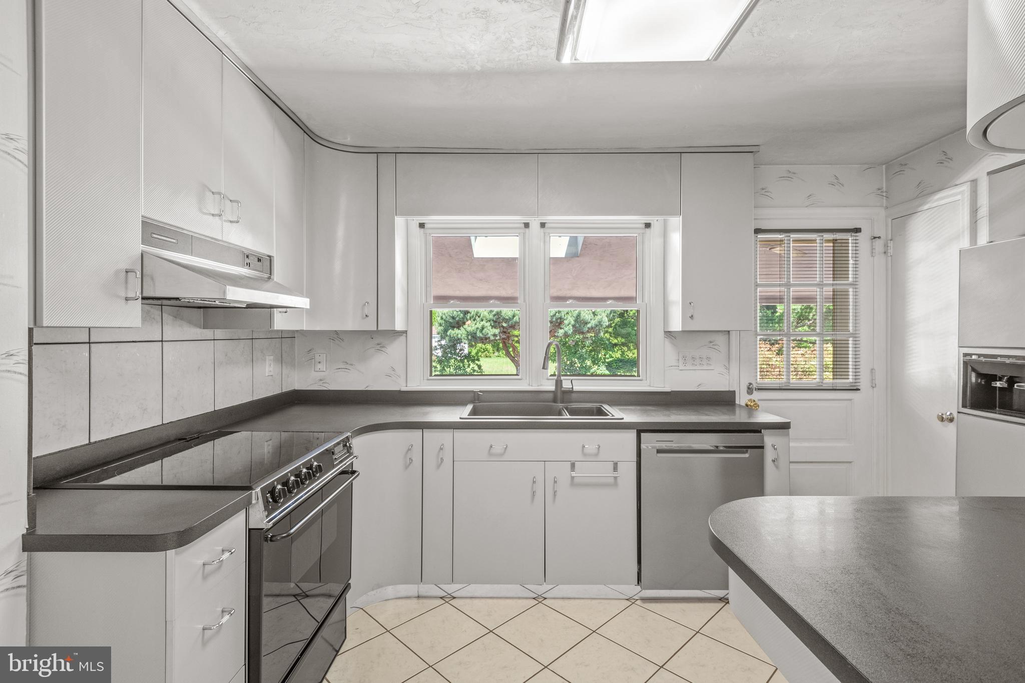 EAST YORK - Residential