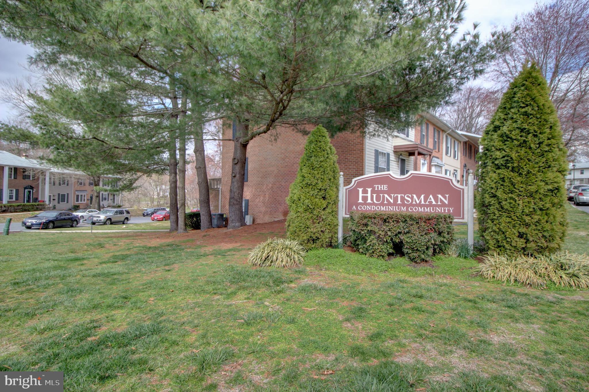 THE HUNTSMAN CONDOMINIUM - Residential Lease