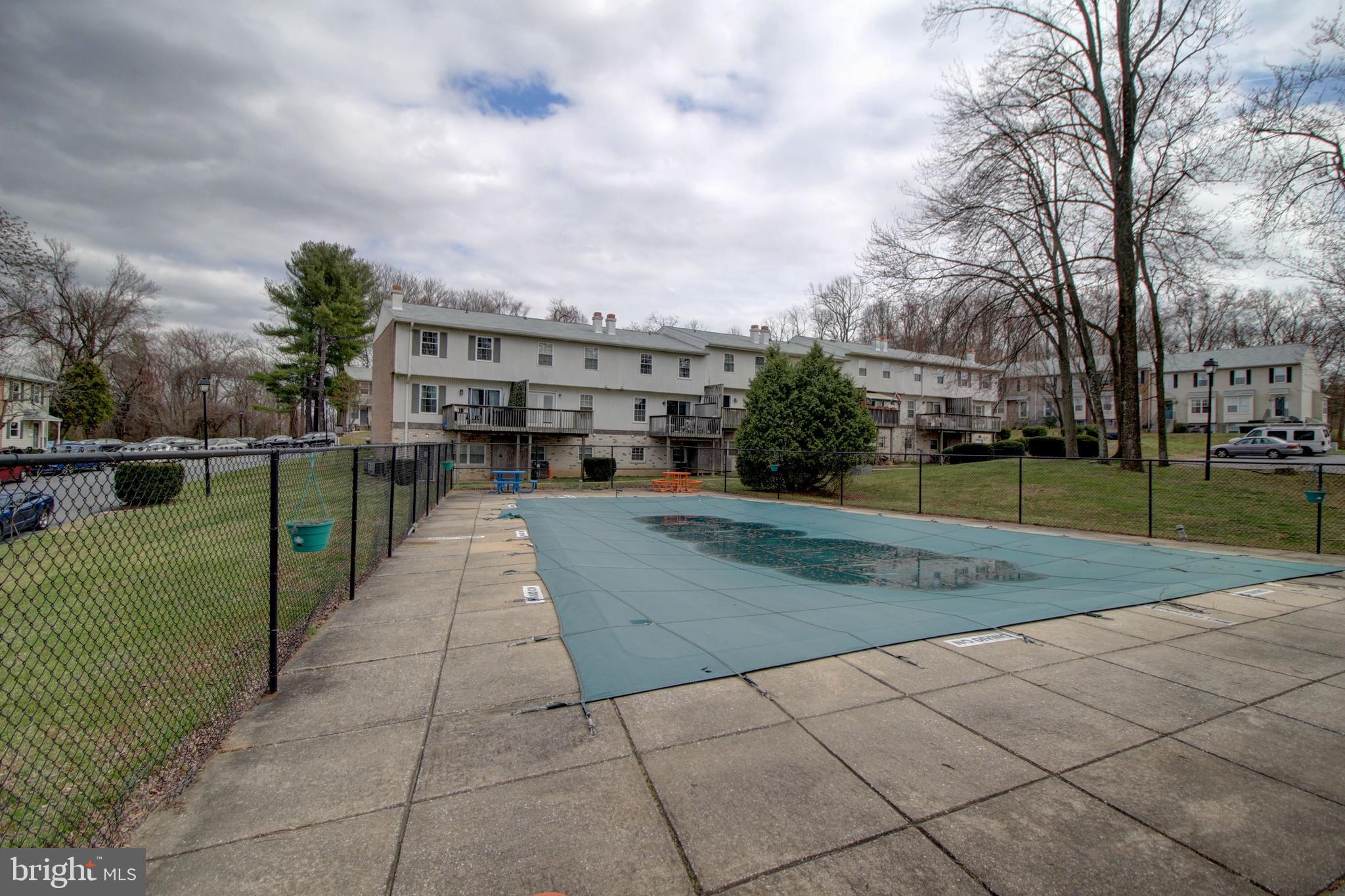 THE HUNTSMAN CONDOMINIUM - Residential Lease