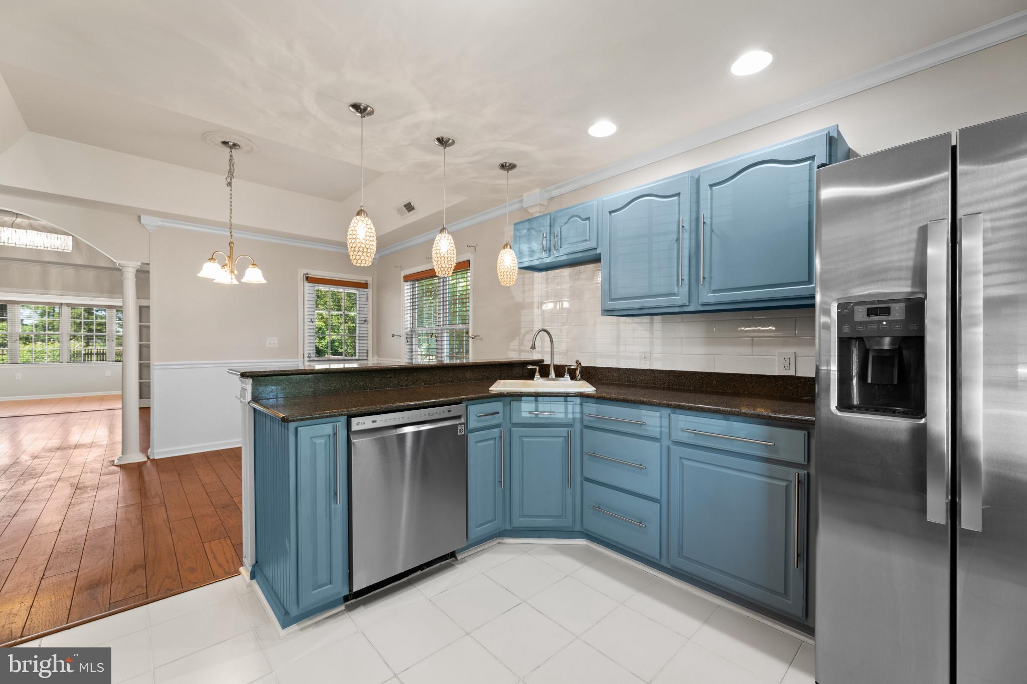 952 W SCHUMAKER MANOR DRIVE