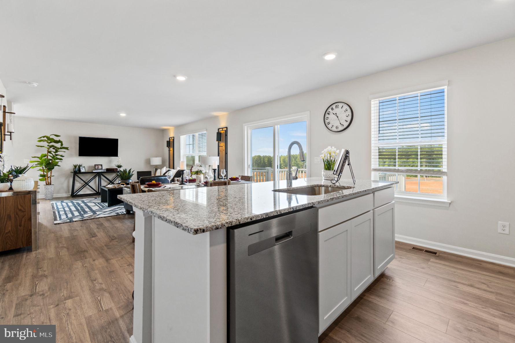 WILDERNESS SHORES - Residential