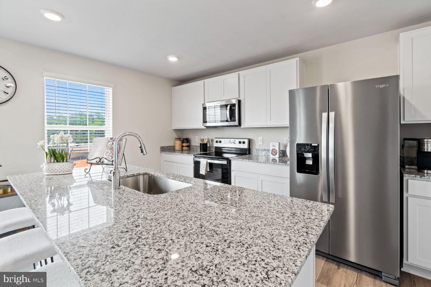 WILDERNESS SHORES - Residential