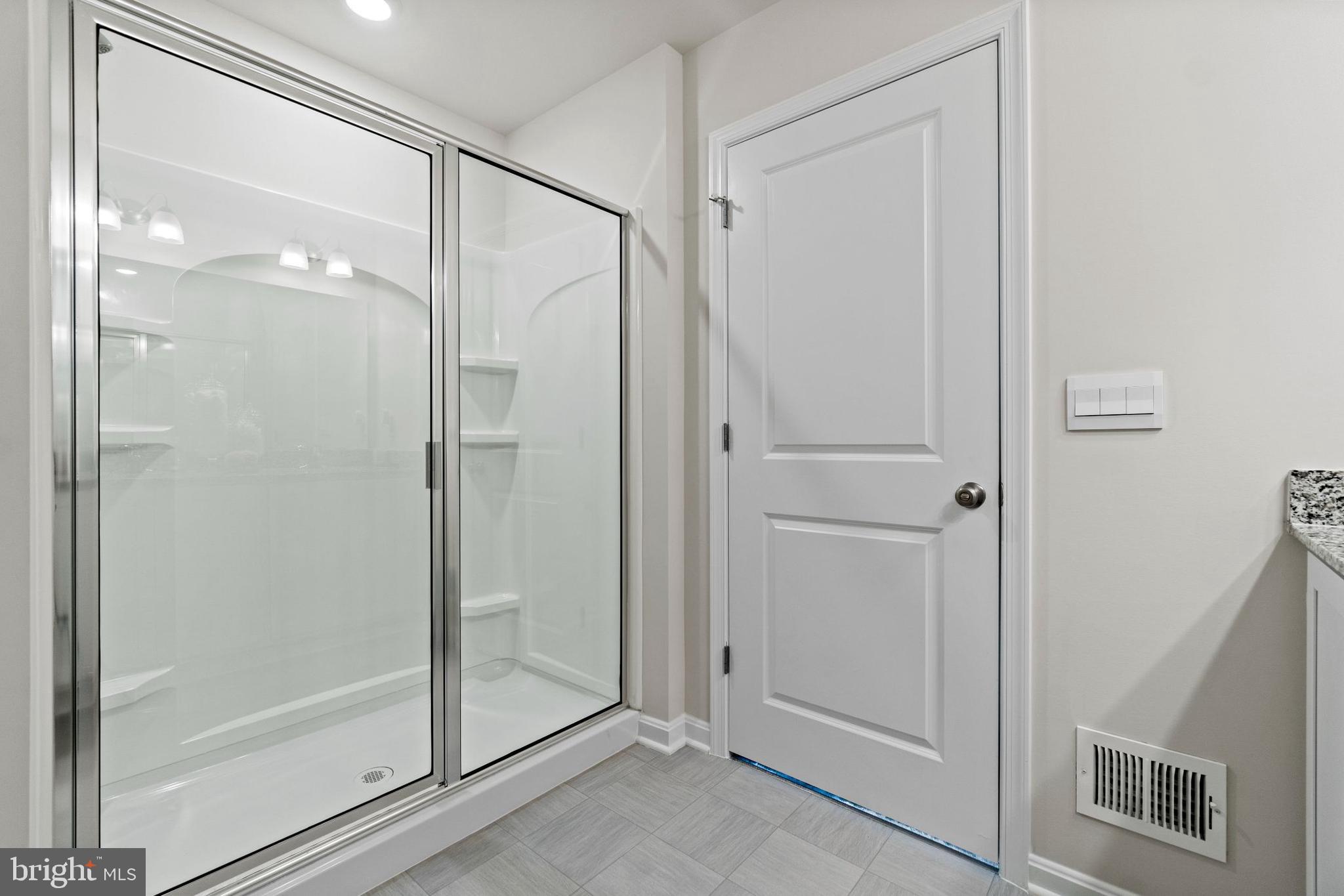 WILDERNESS SHORES - Residential