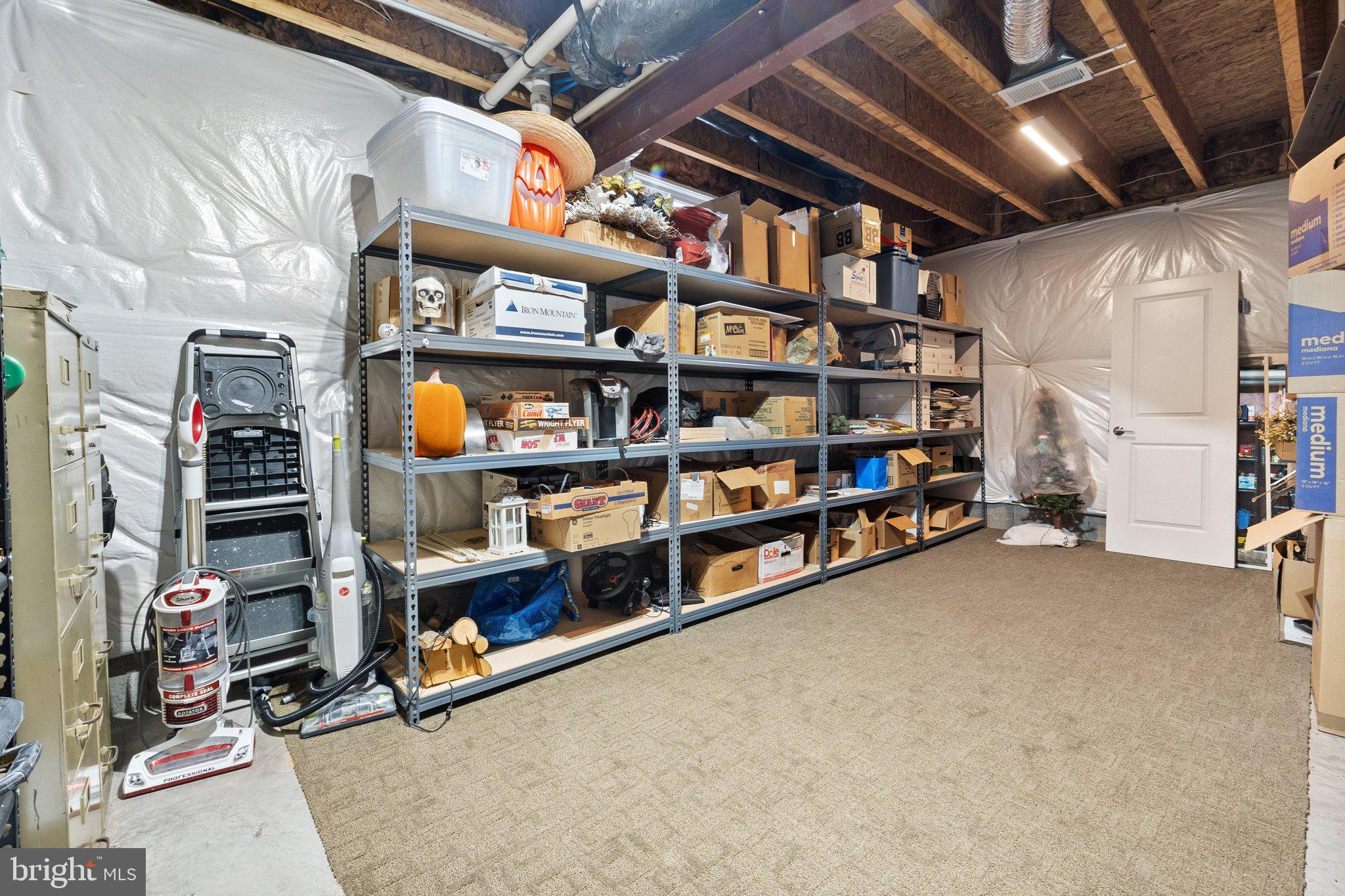 SHENANDOAH, LAKE FREDERICK - Residential