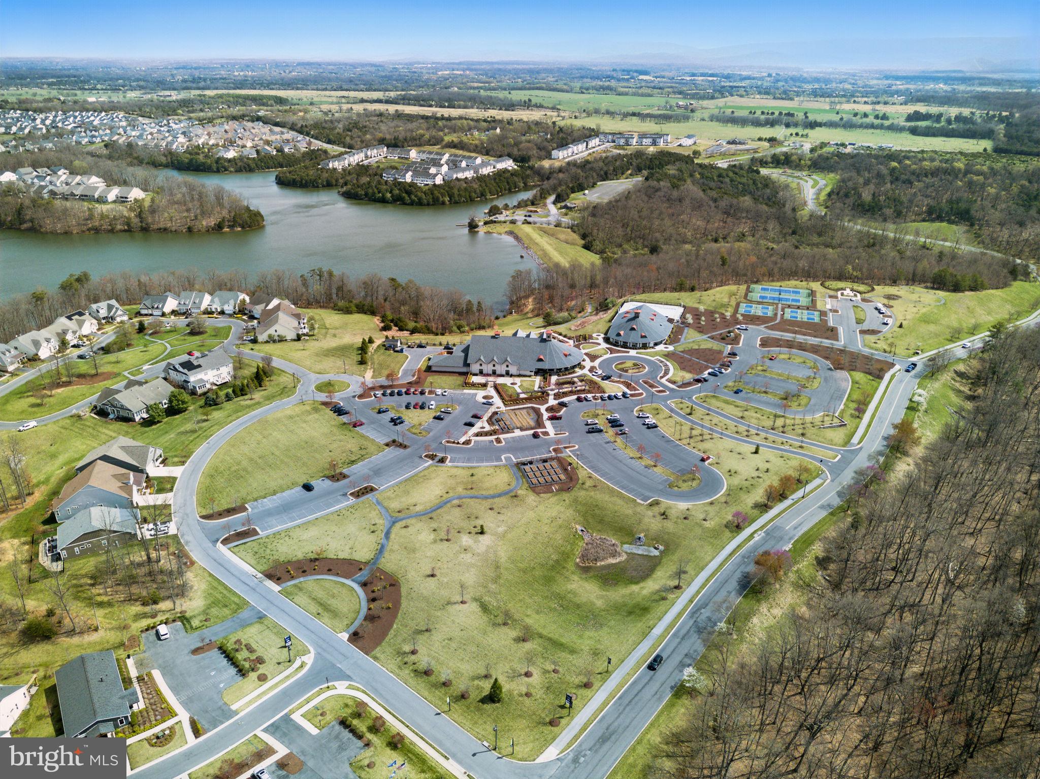 SHENANDOAH, LAKE FREDERICK - Residential