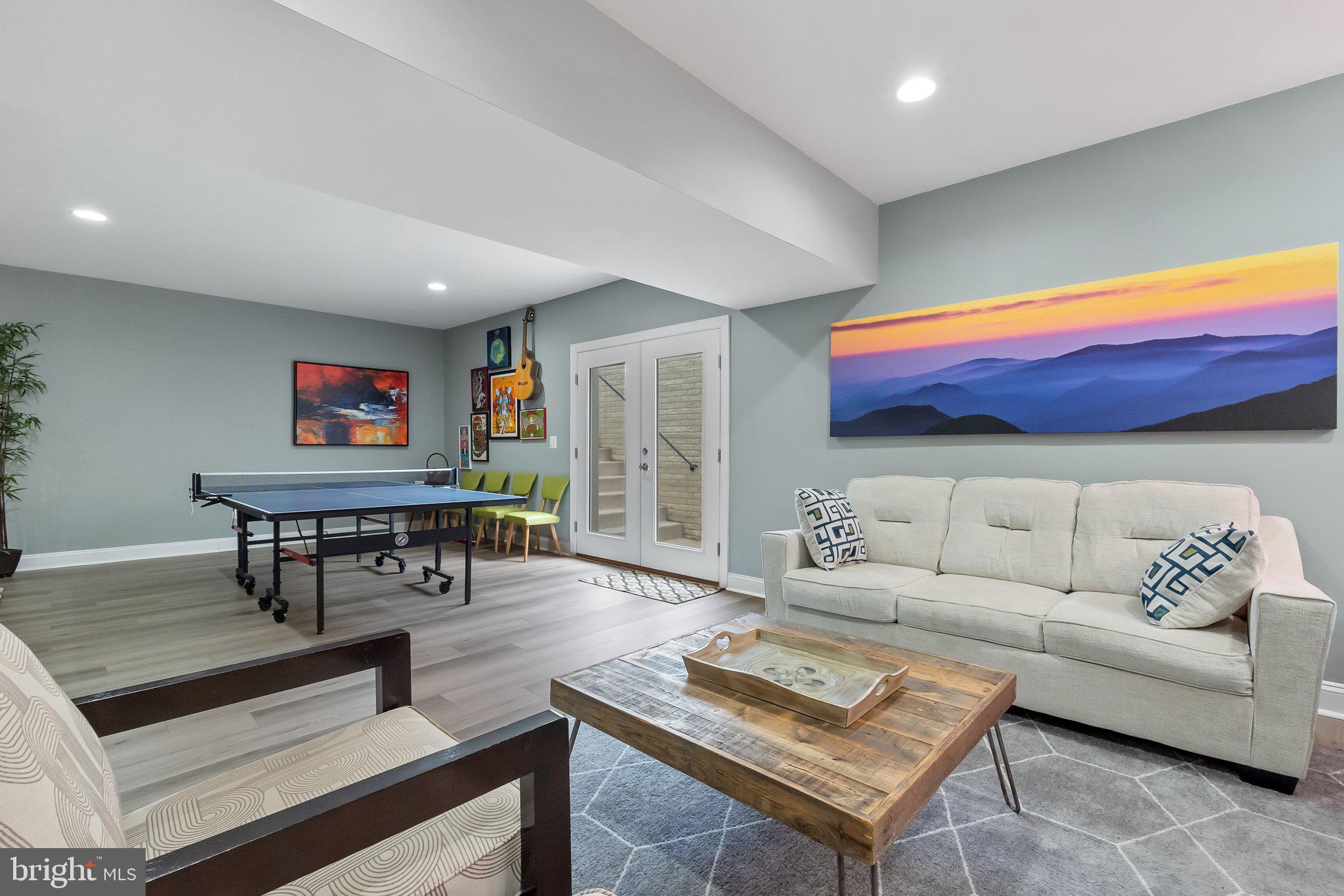 SHENANDOAH, LAKE FREDERICK - Residential