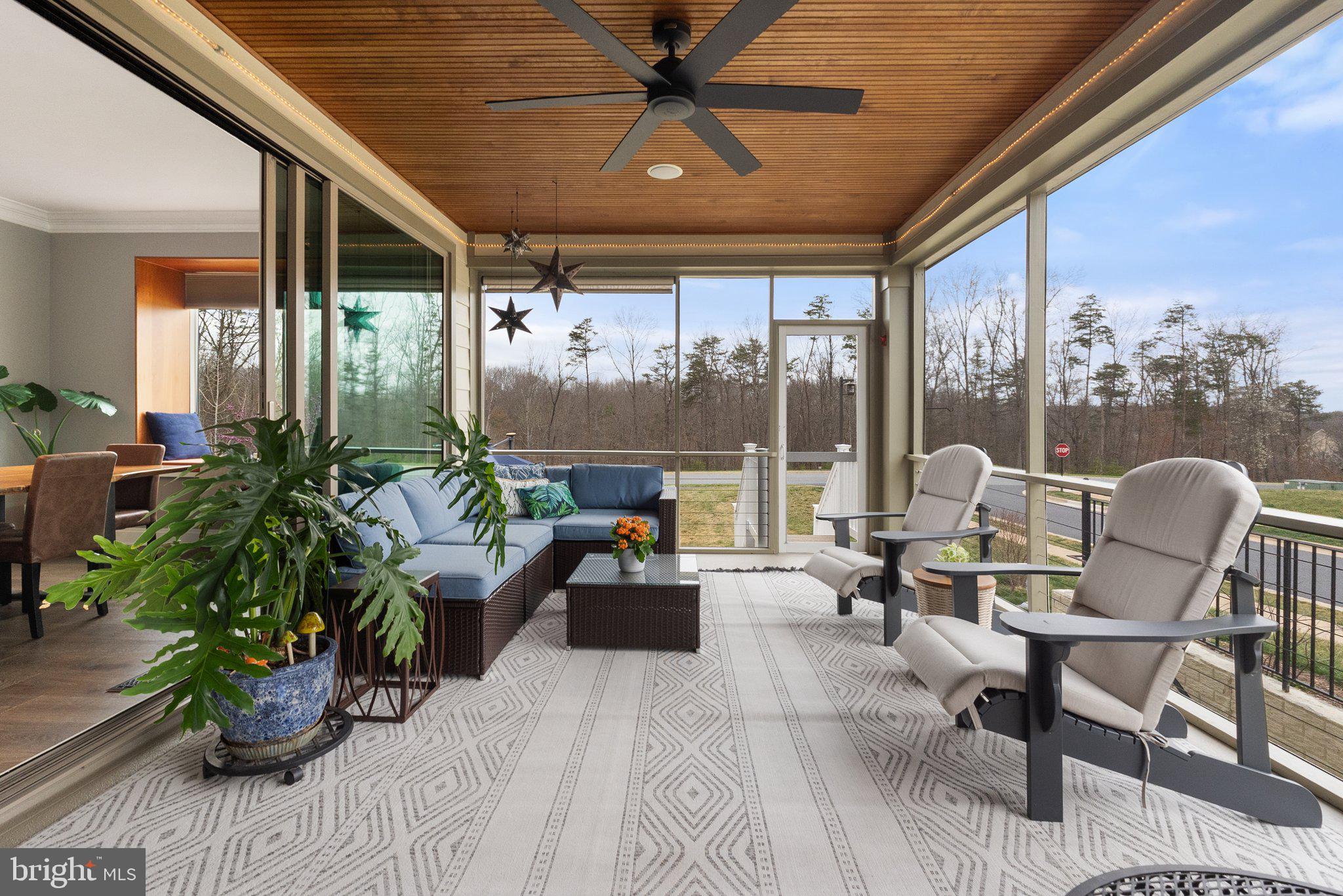 SHENANDOAH, LAKE FREDERICK - Residential