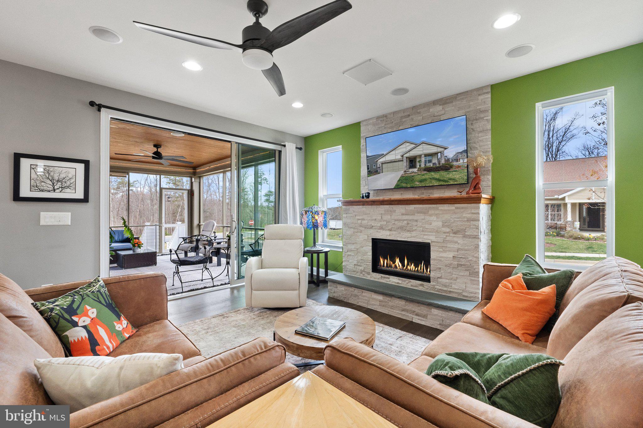 SHENANDOAH, LAKE FREDERICK - Residential