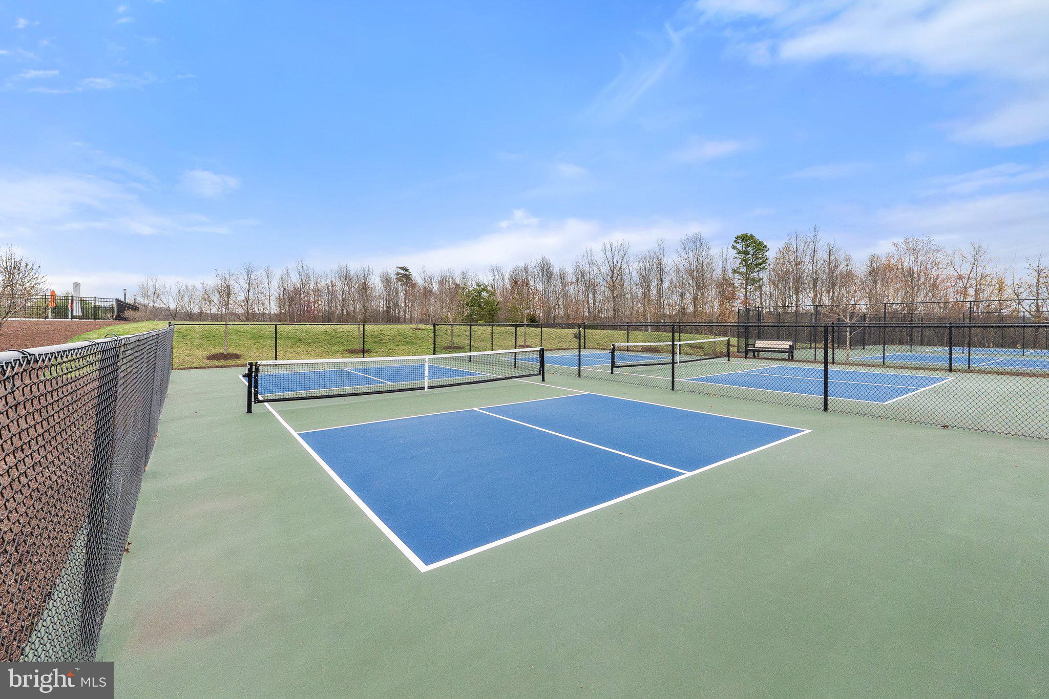 SHENANDOAH, LAKE FREDERICK - Residential