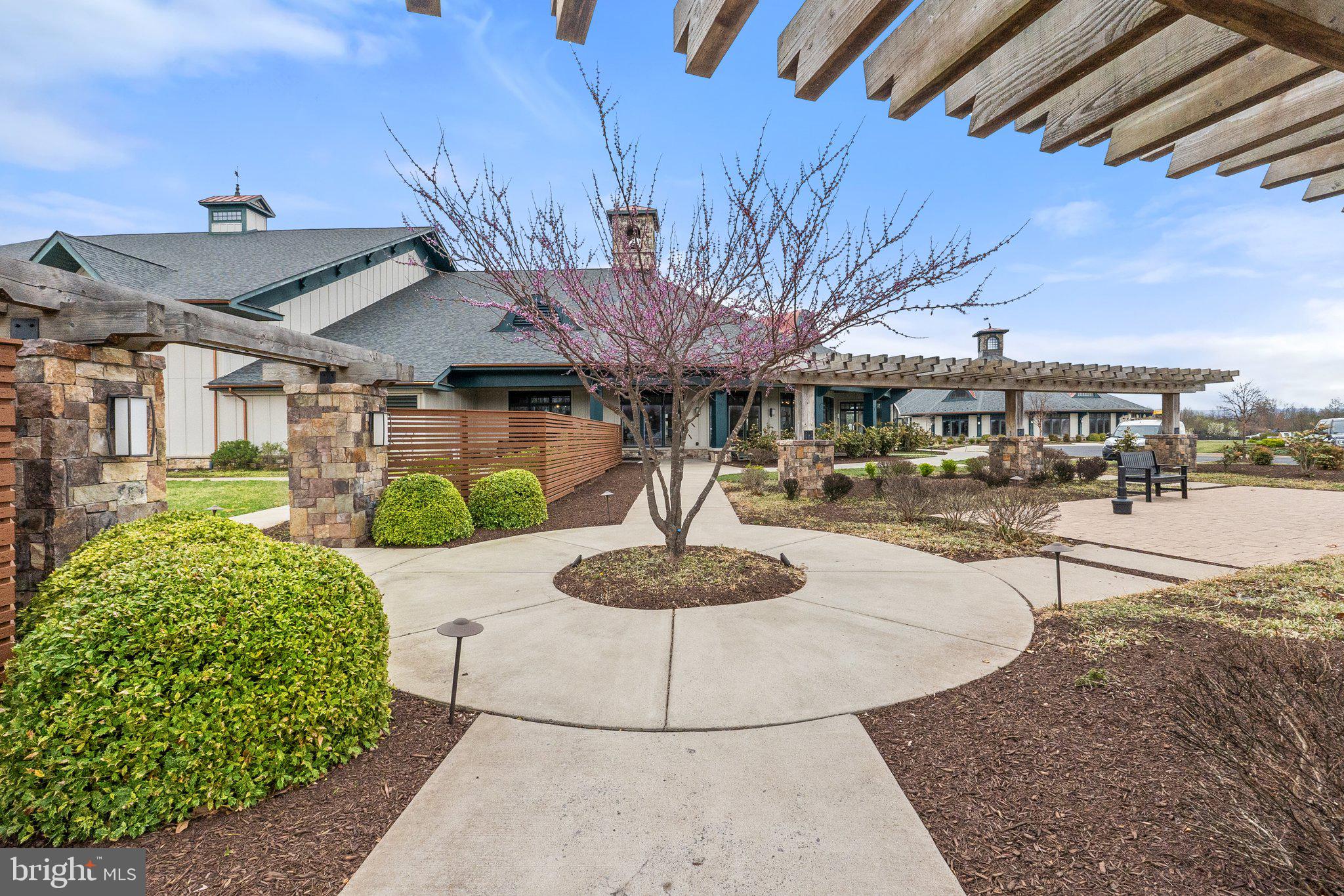 SHENANDOAH, LAKE FREDERICK - Residential