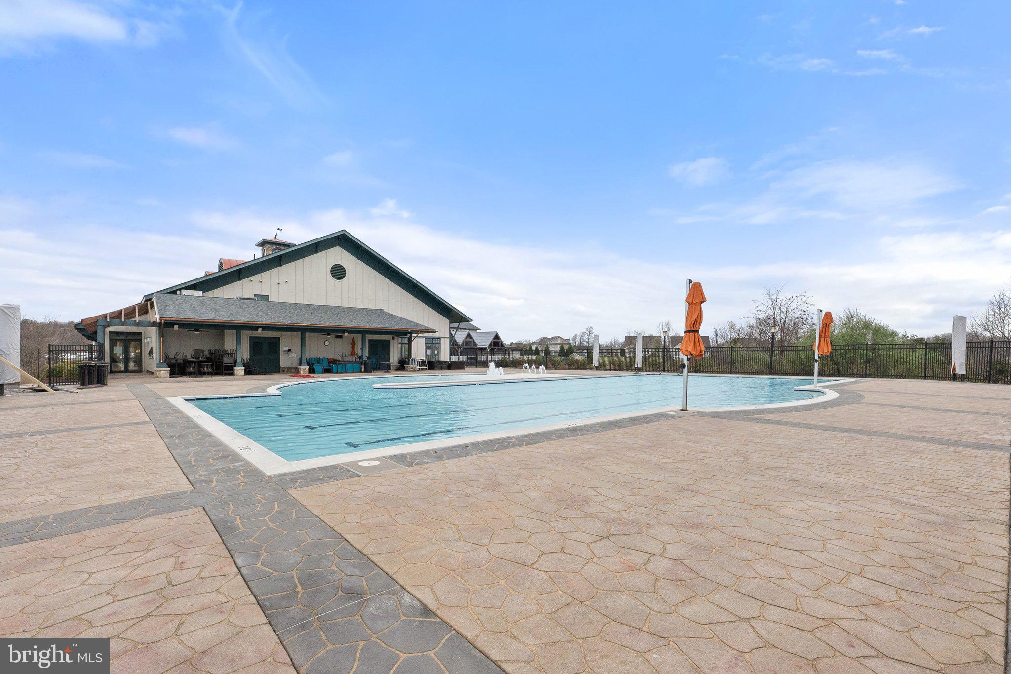 SHENANDOAH, LAKE FREDERICK - Residential