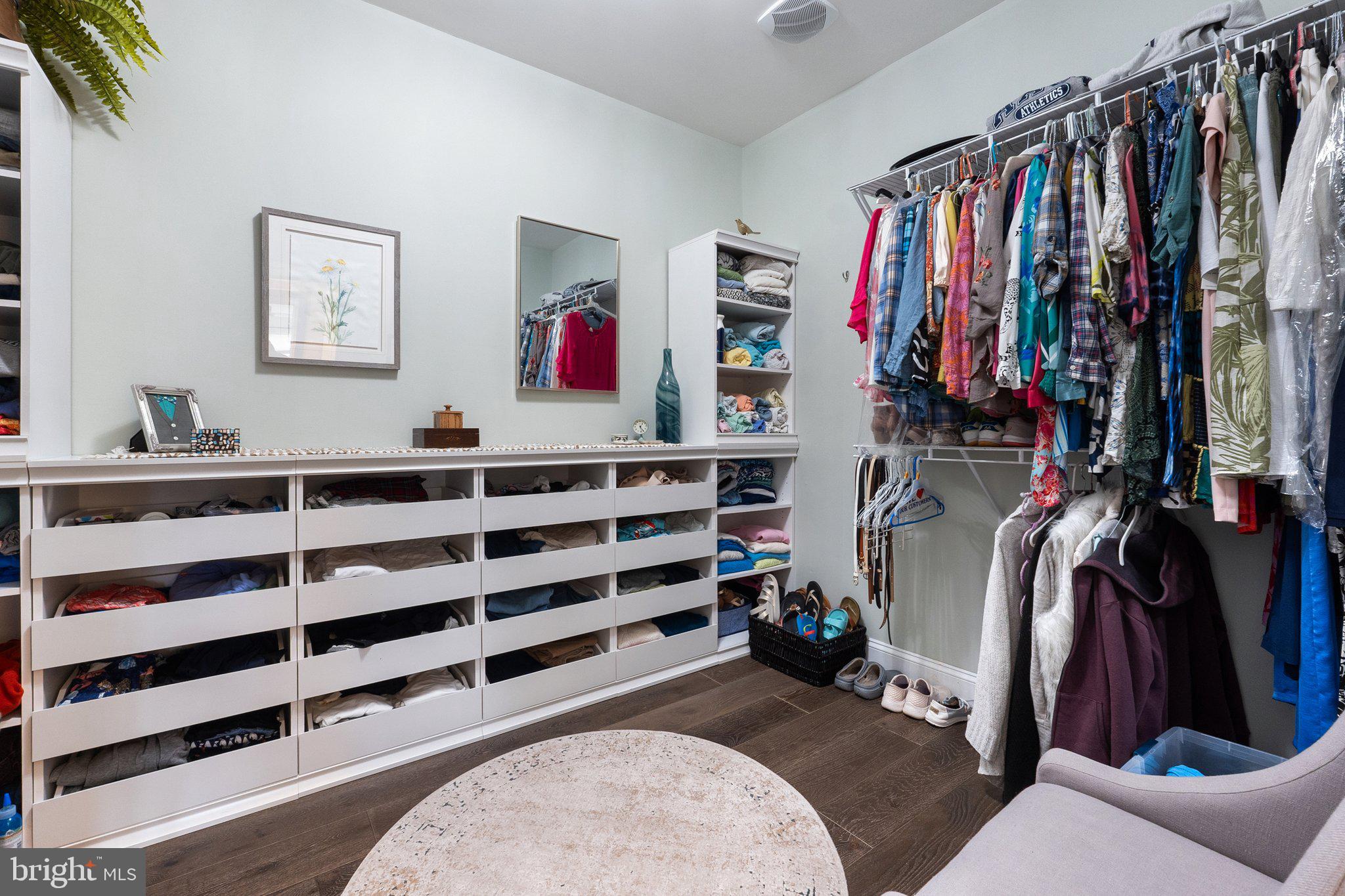 SHENANDOAH, LAKE FREDERICK - Residential