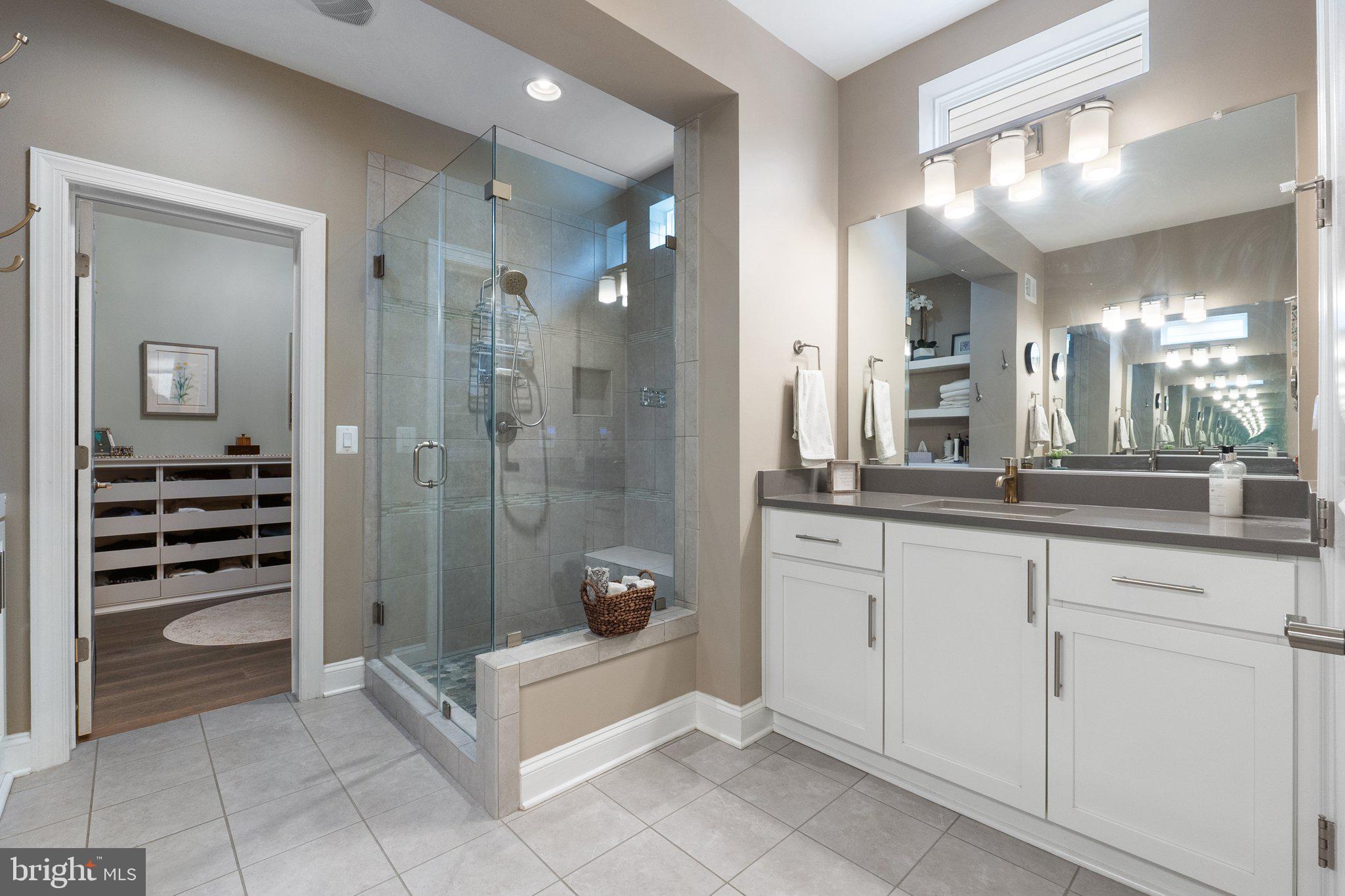 SHENANDOAH, LAKE FREDERICK - Residential