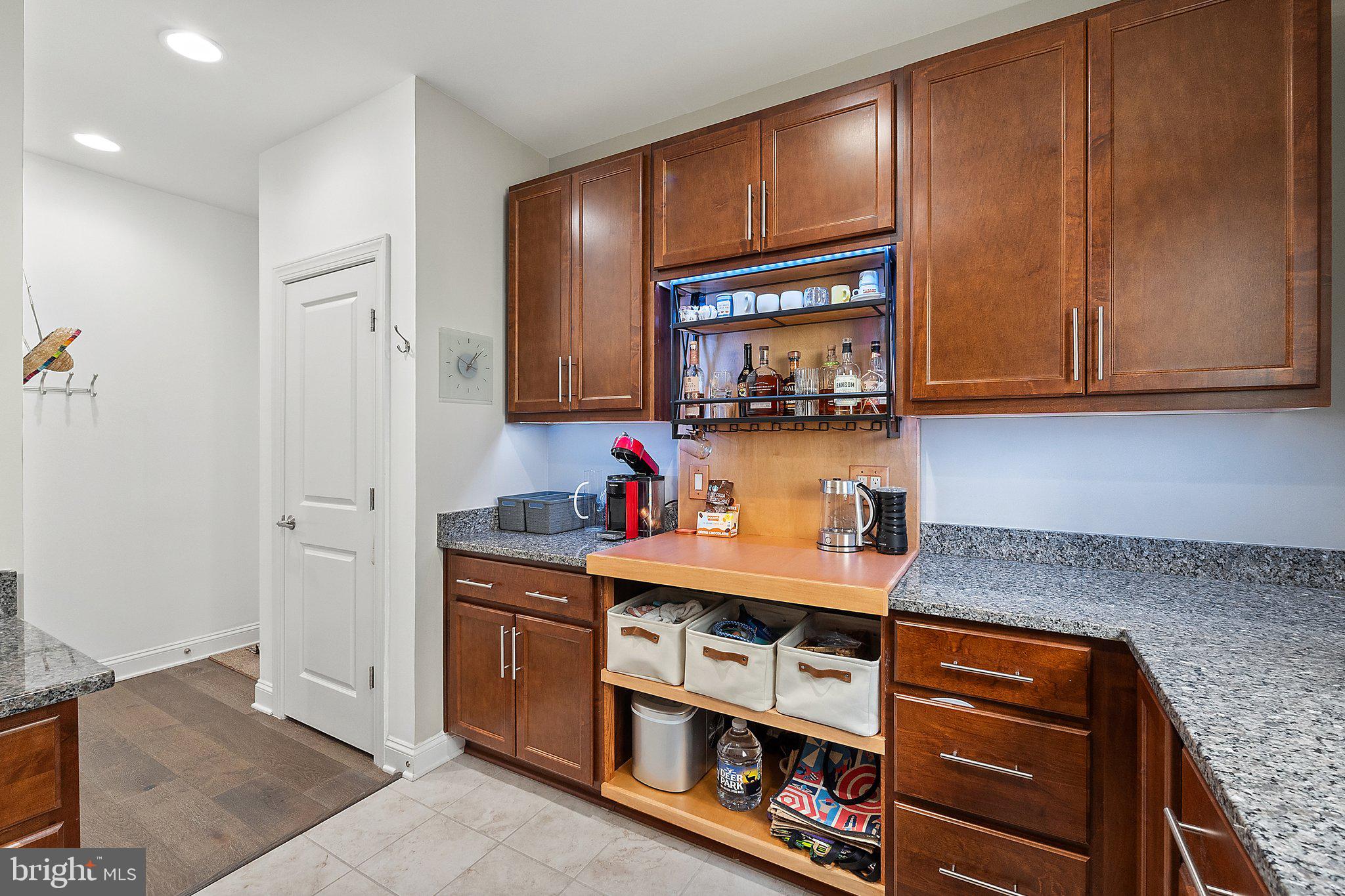 SHENANDOAH, LAKE FREDERICK - Residential