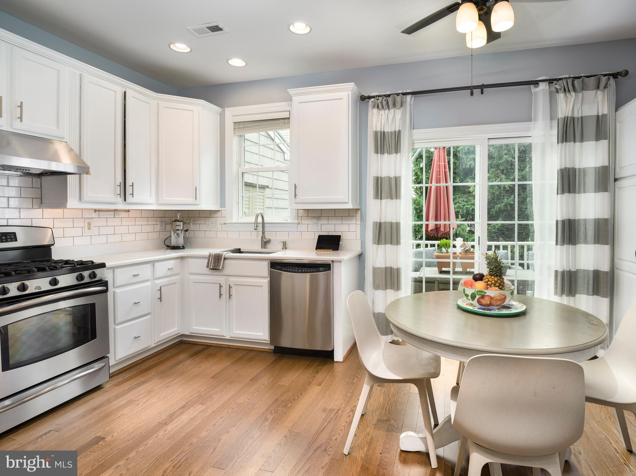 ARDMORE CROSSING - Residential