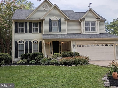 Photo of 2022 Mcnamera Court, WOODBRIDGE, VA 22191 (MLS # VAPW2129802)