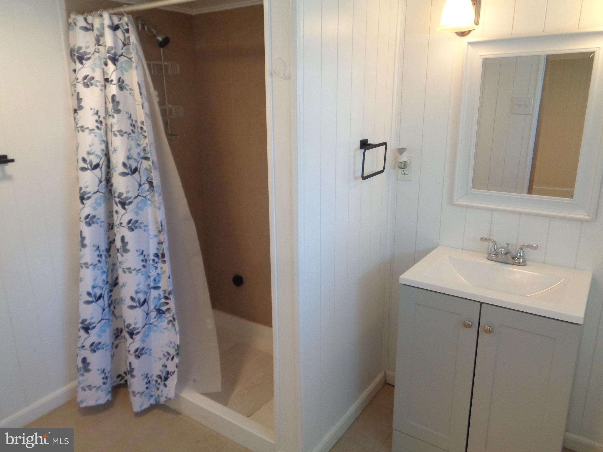 PARKVILLE - Residential Lease