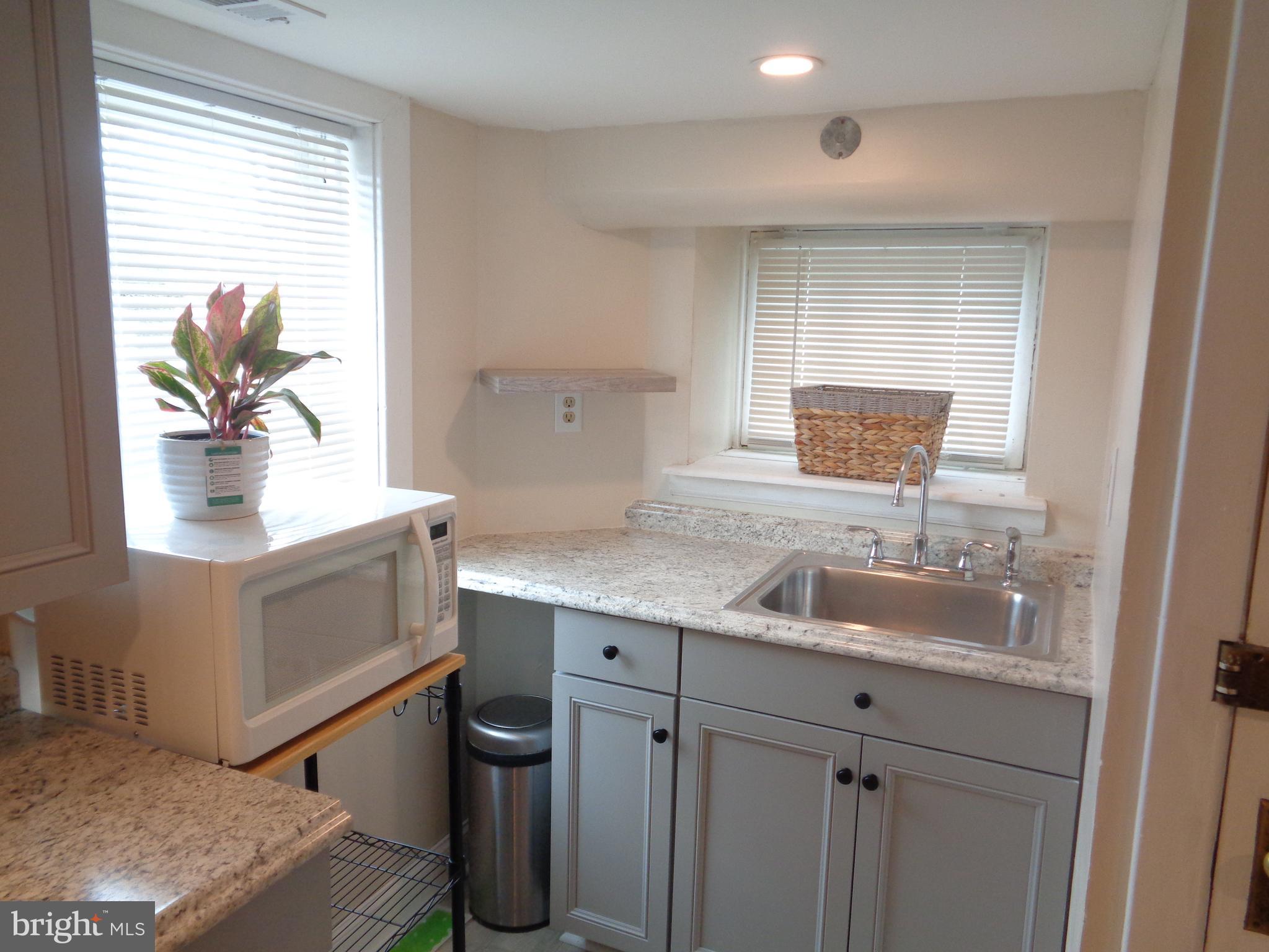 PARKVILLE - Residential Lease