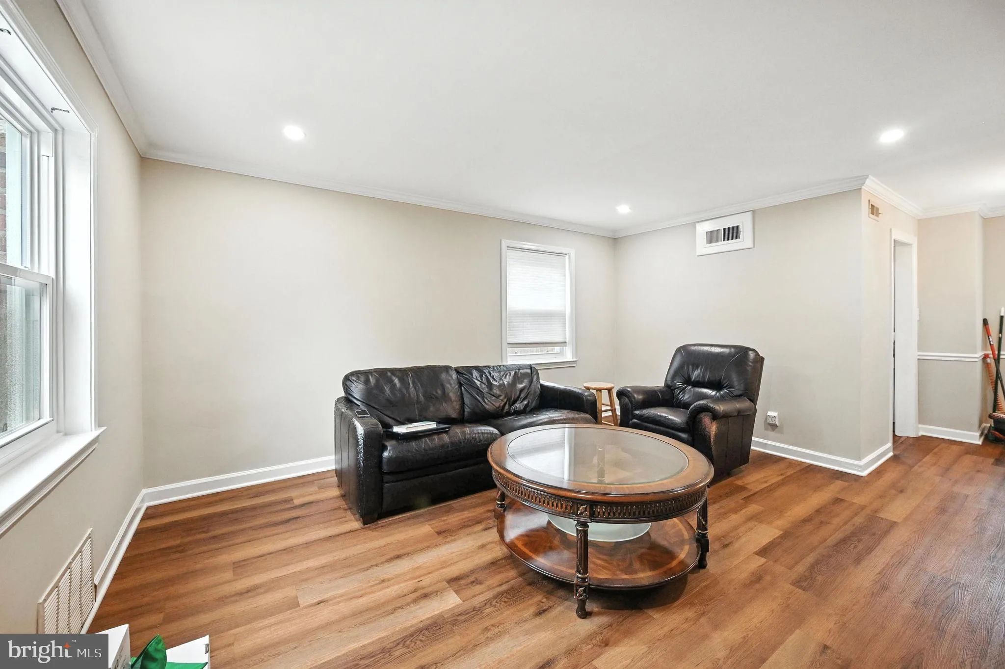 Arlington, Virginia 22204, United States, 2 Bedrooms Bedrooms, ,2 BathroomsBathrooms,Residential,Active,155086