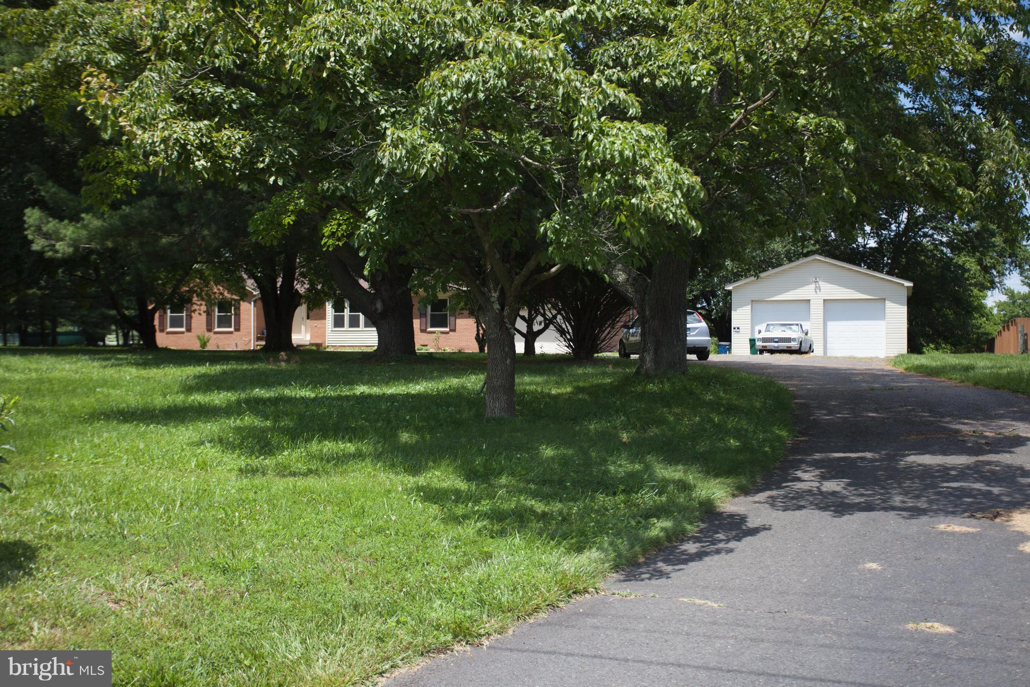 BOXWOOD FARMS - Residential