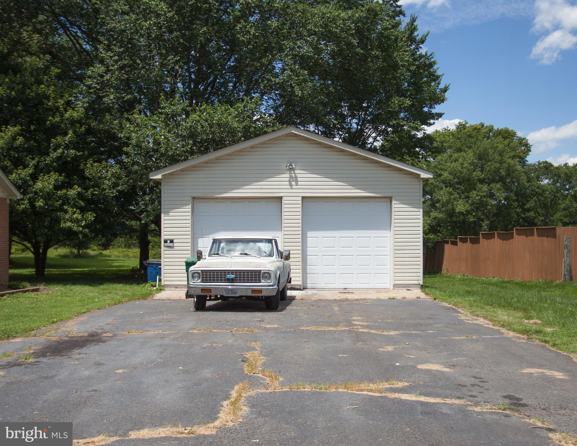 BOXWOOD FARMS - Residential
