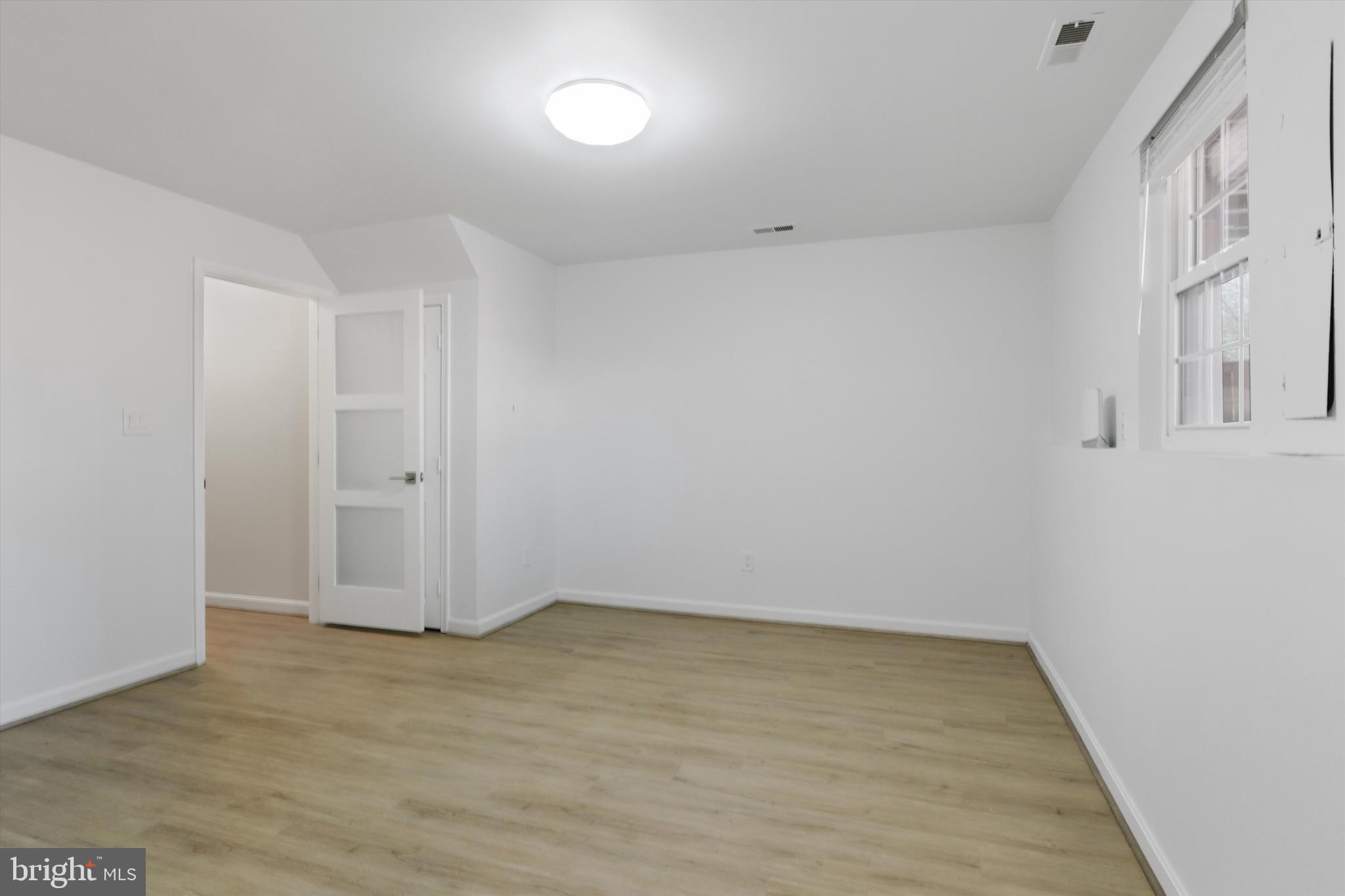 WOODGATE MANOR - Residential