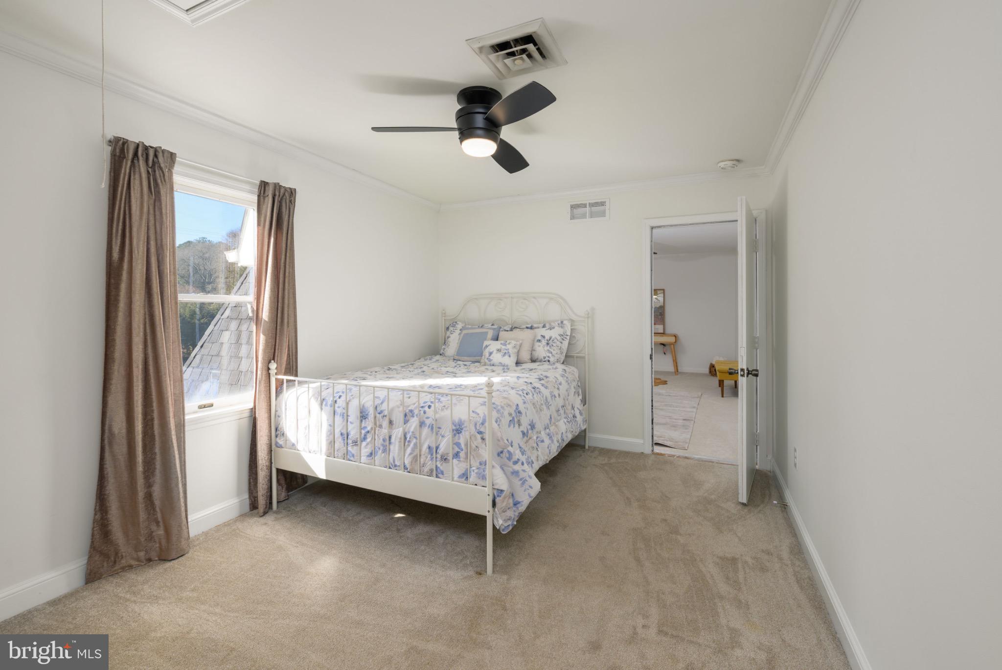 TONY TANK - Residential