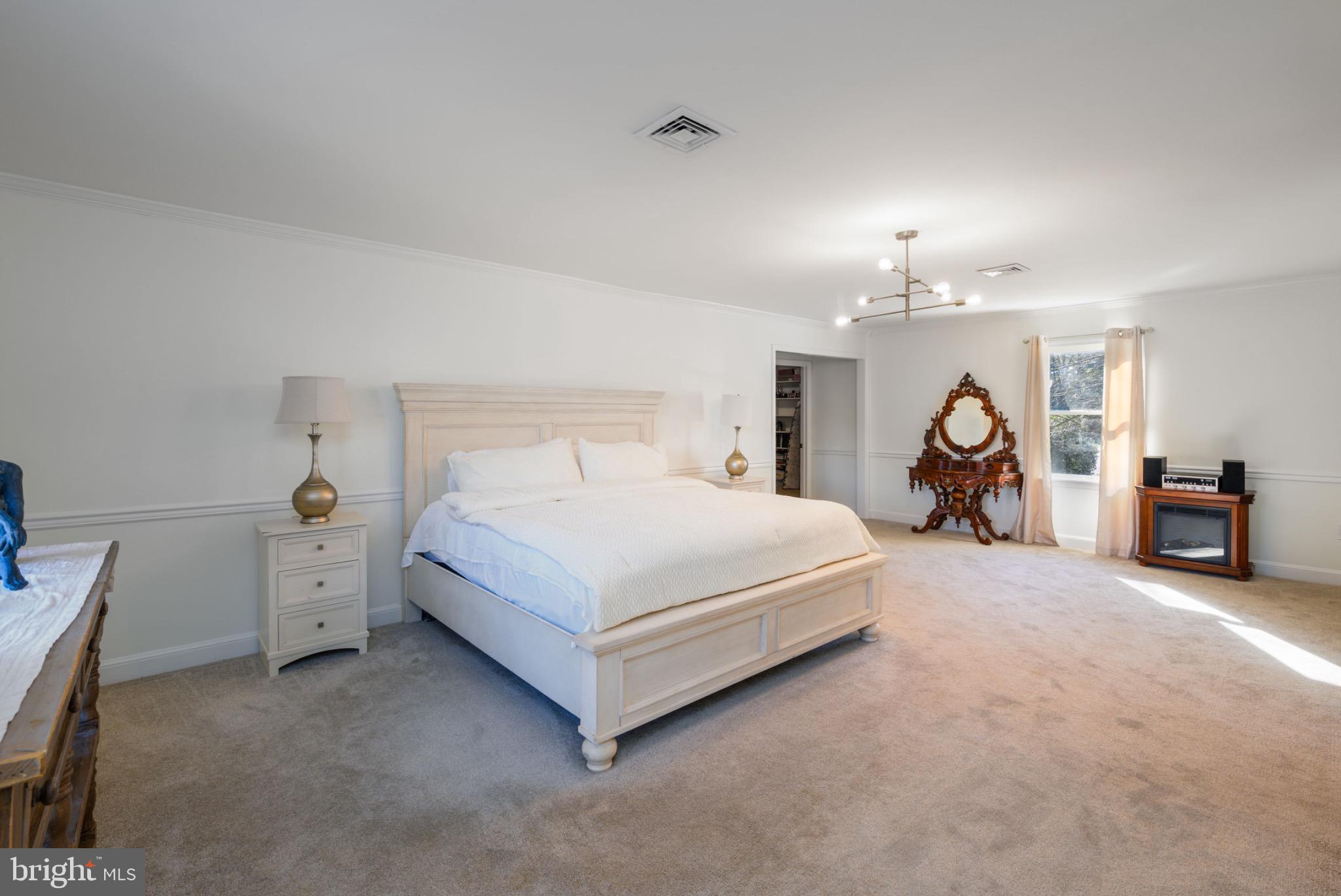 TONY TANK - Residential