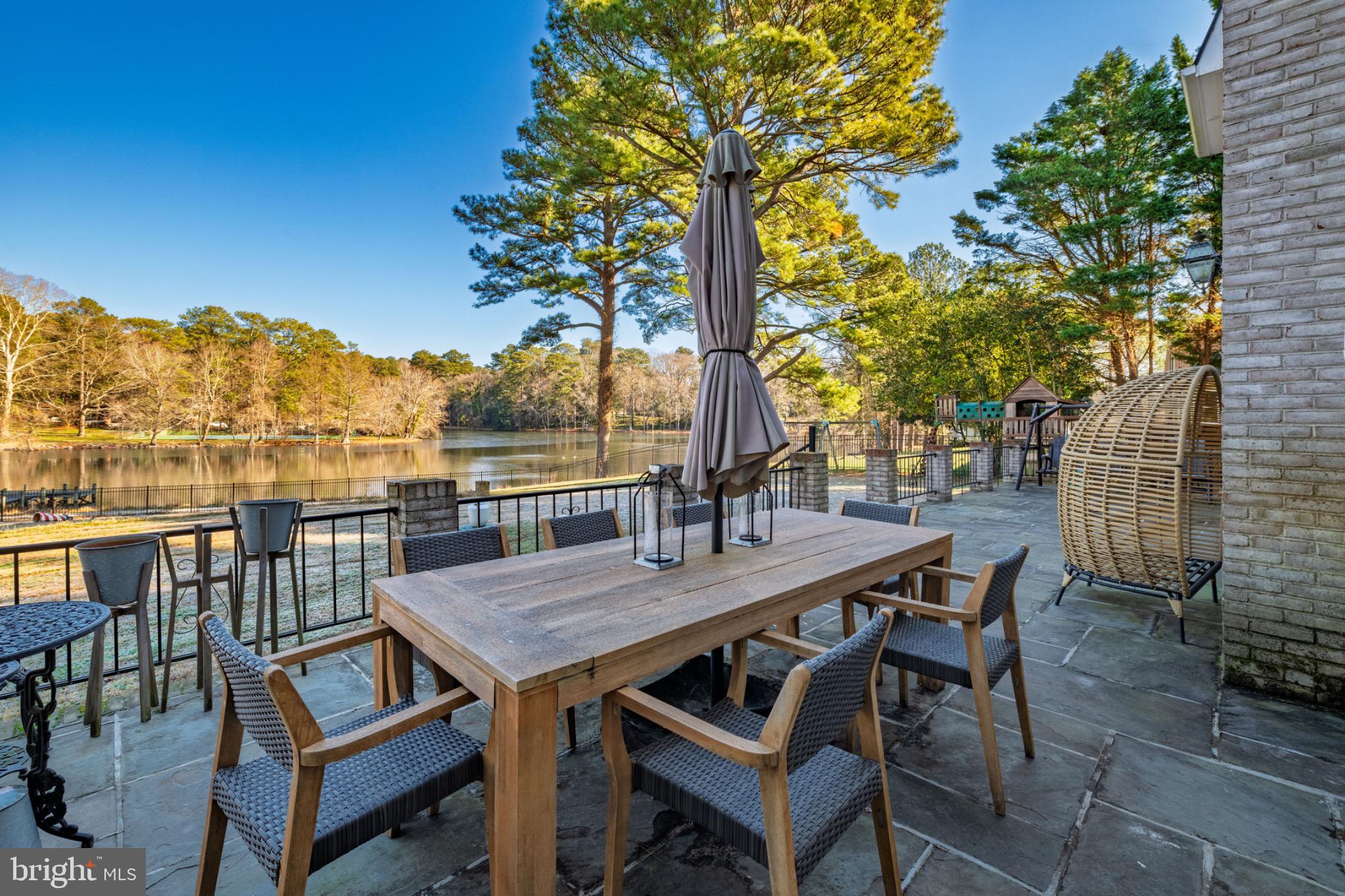 TONY TANK - Residential