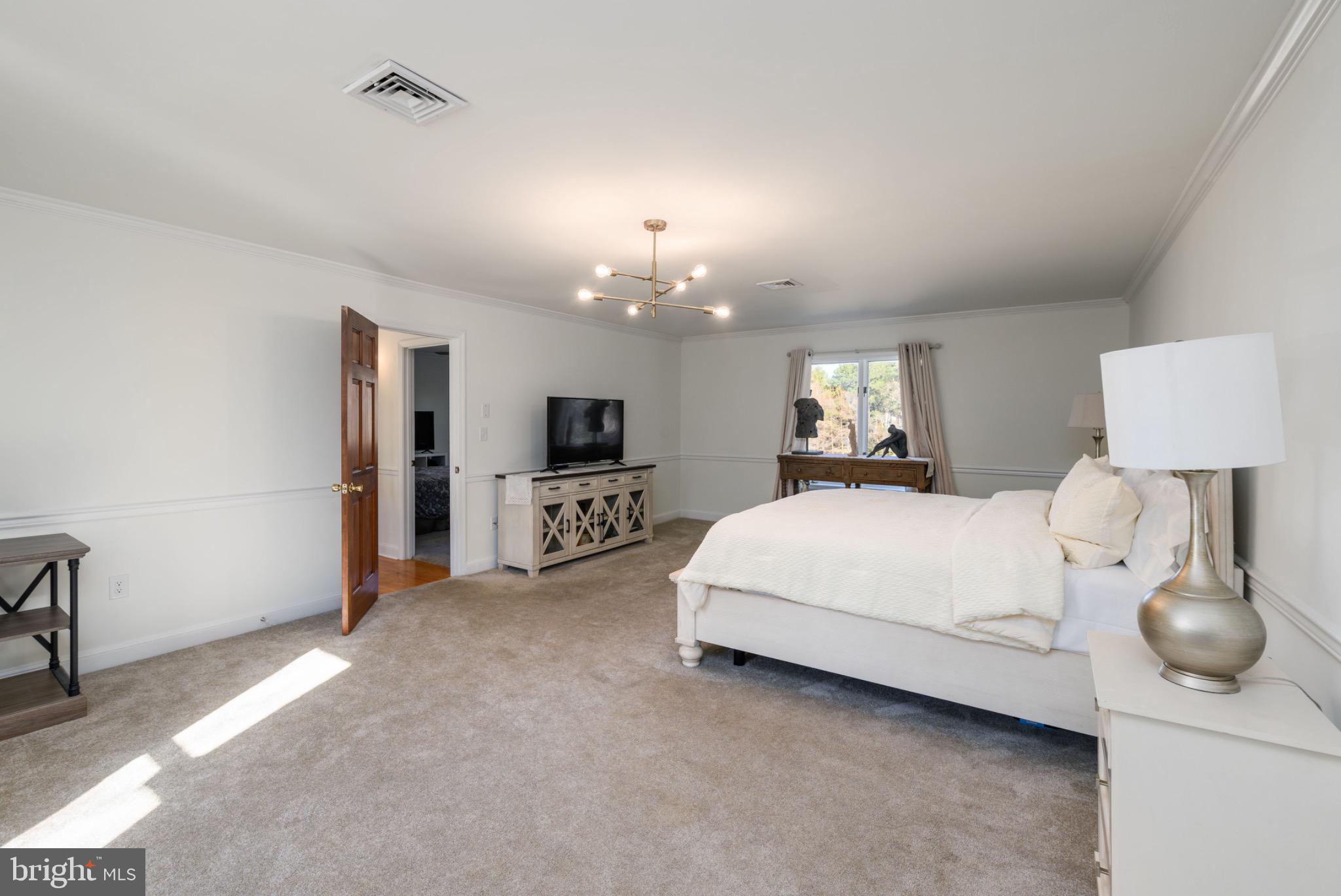 TONY TANK - Residential