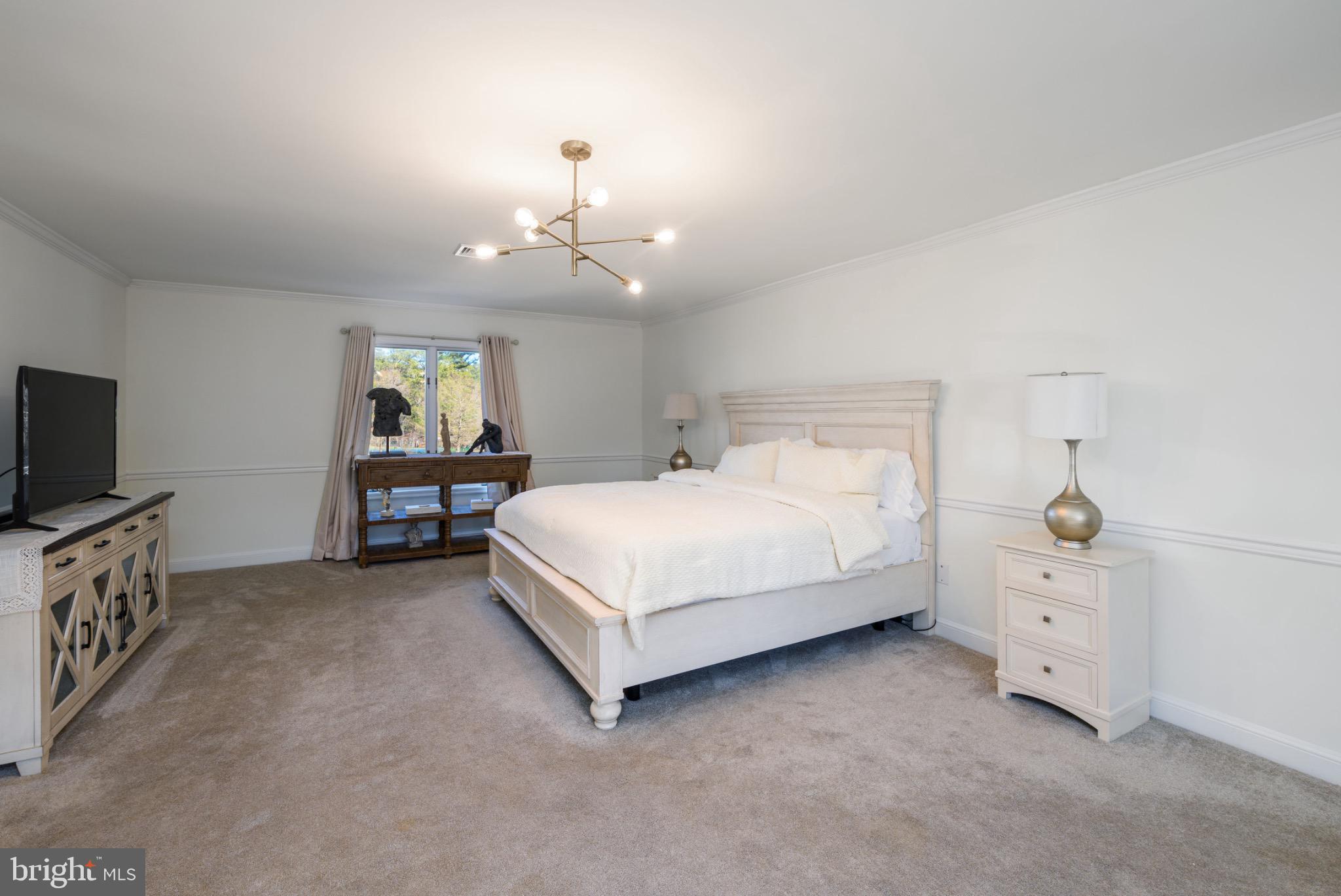 TONY TANK - Residential