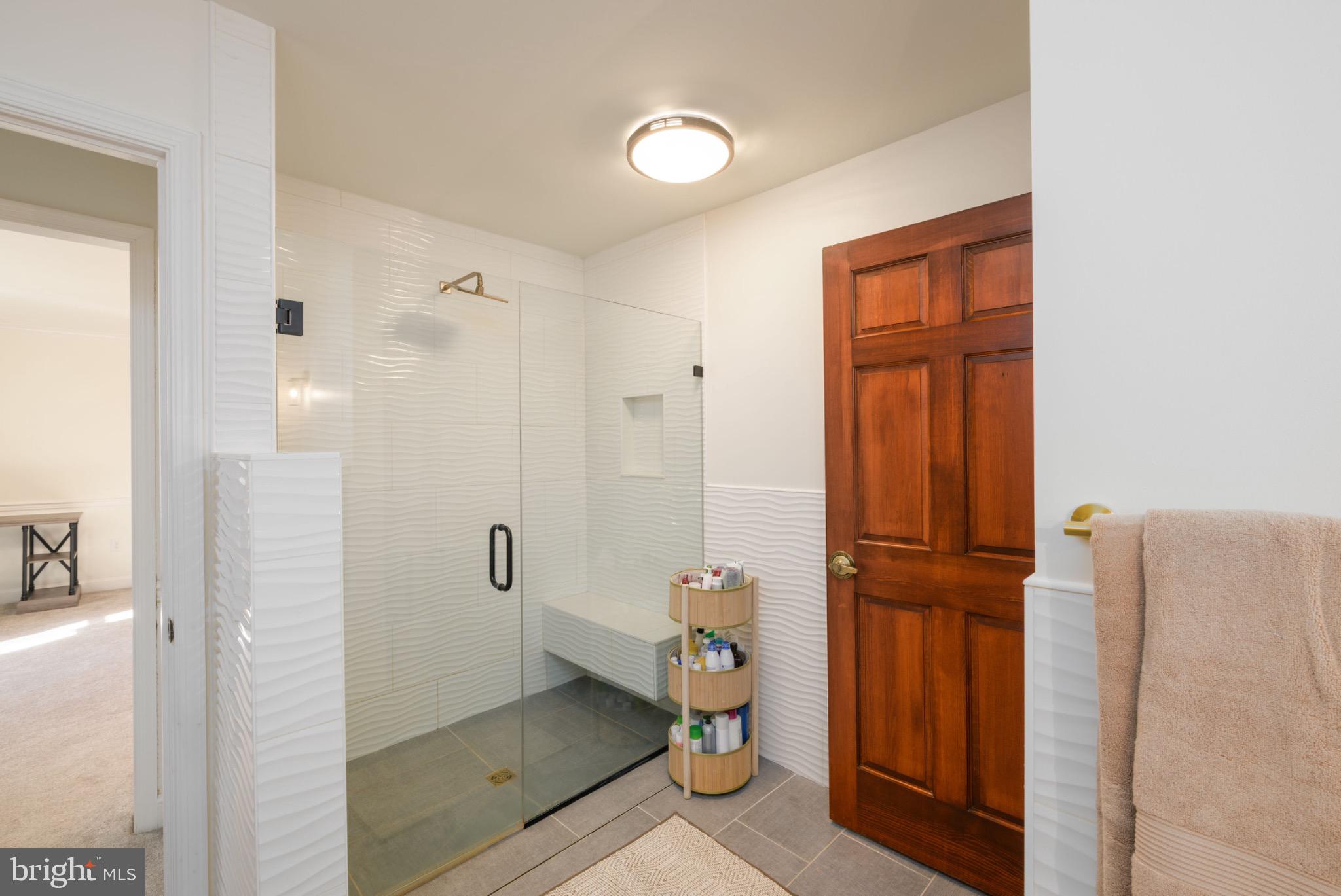 TONY TANK - Residential