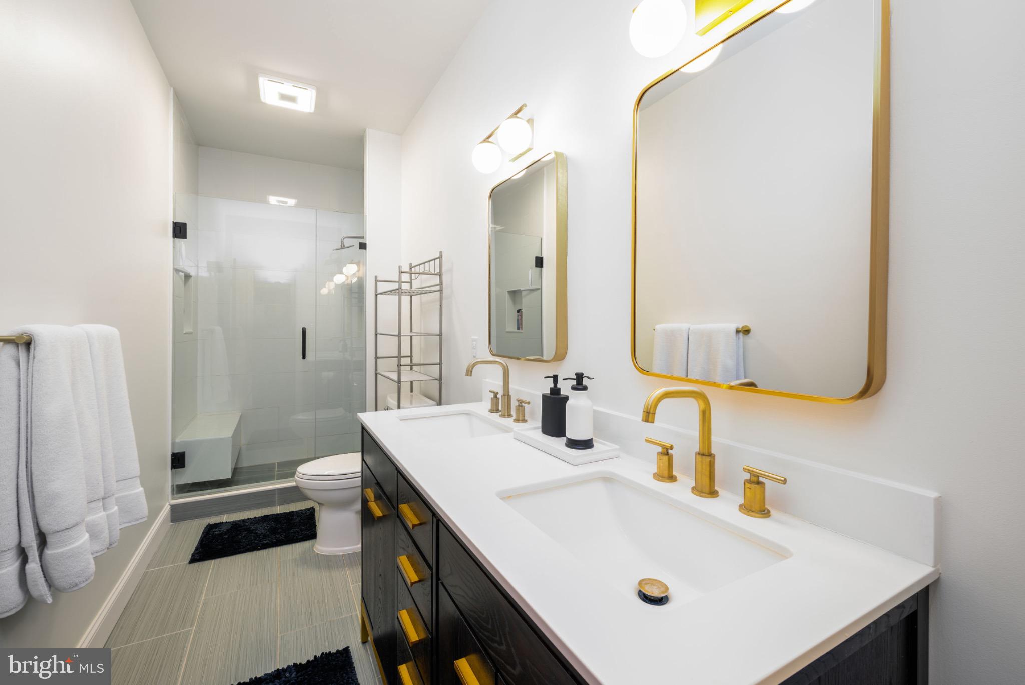 TONY TANK - Residential