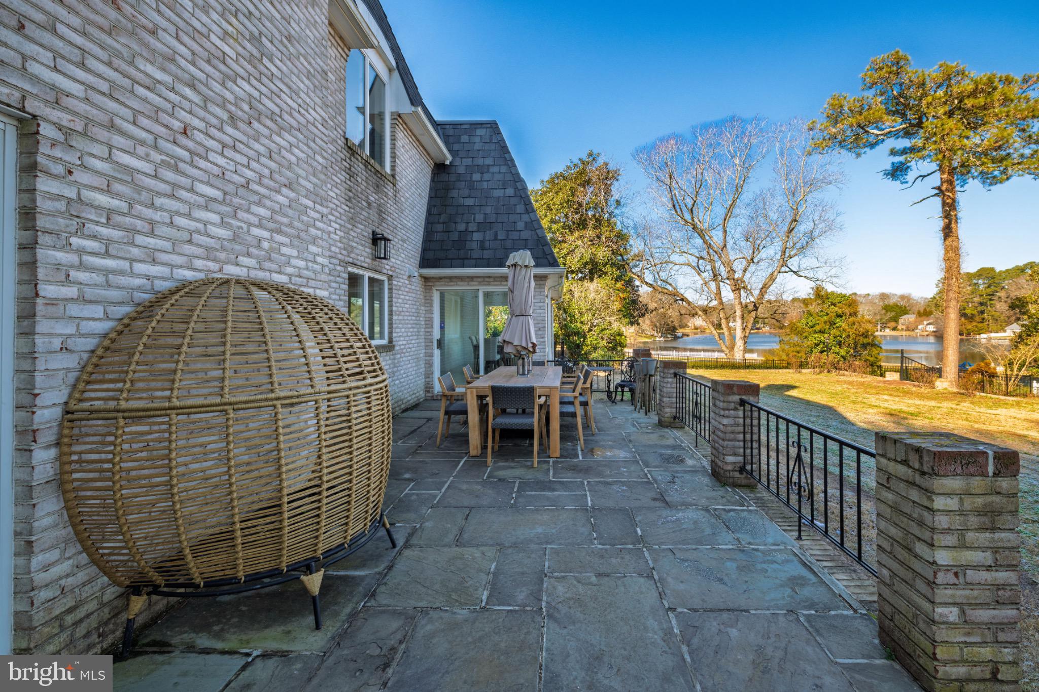 TONY TANK - Residential