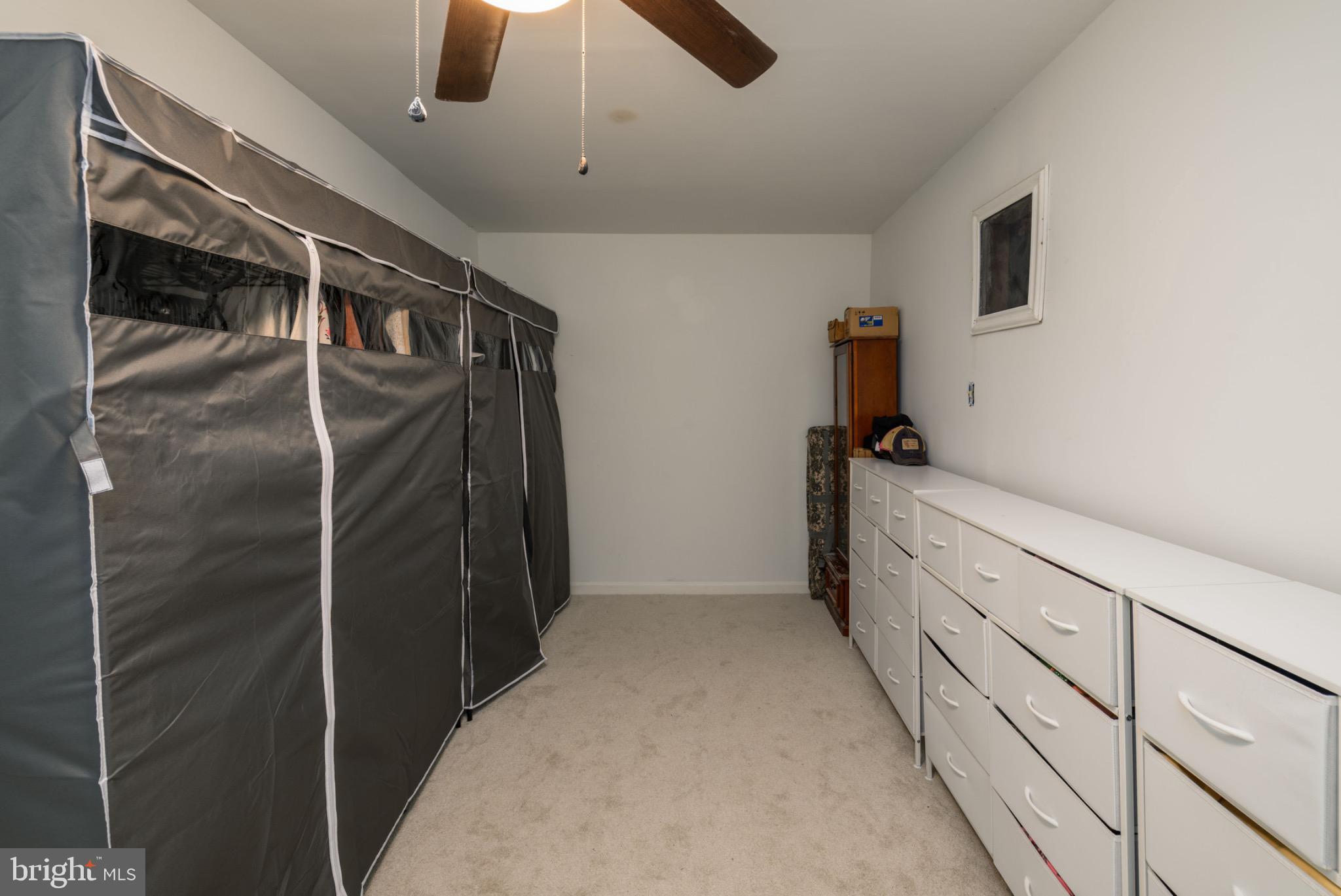 TONY TANK - Residential