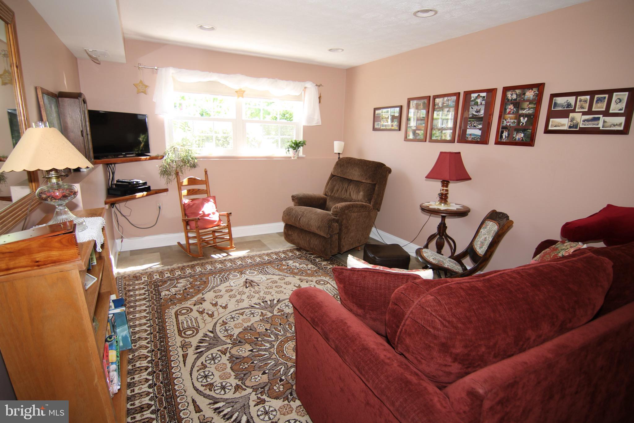 FOUR SEASONS ESTATES - Residential