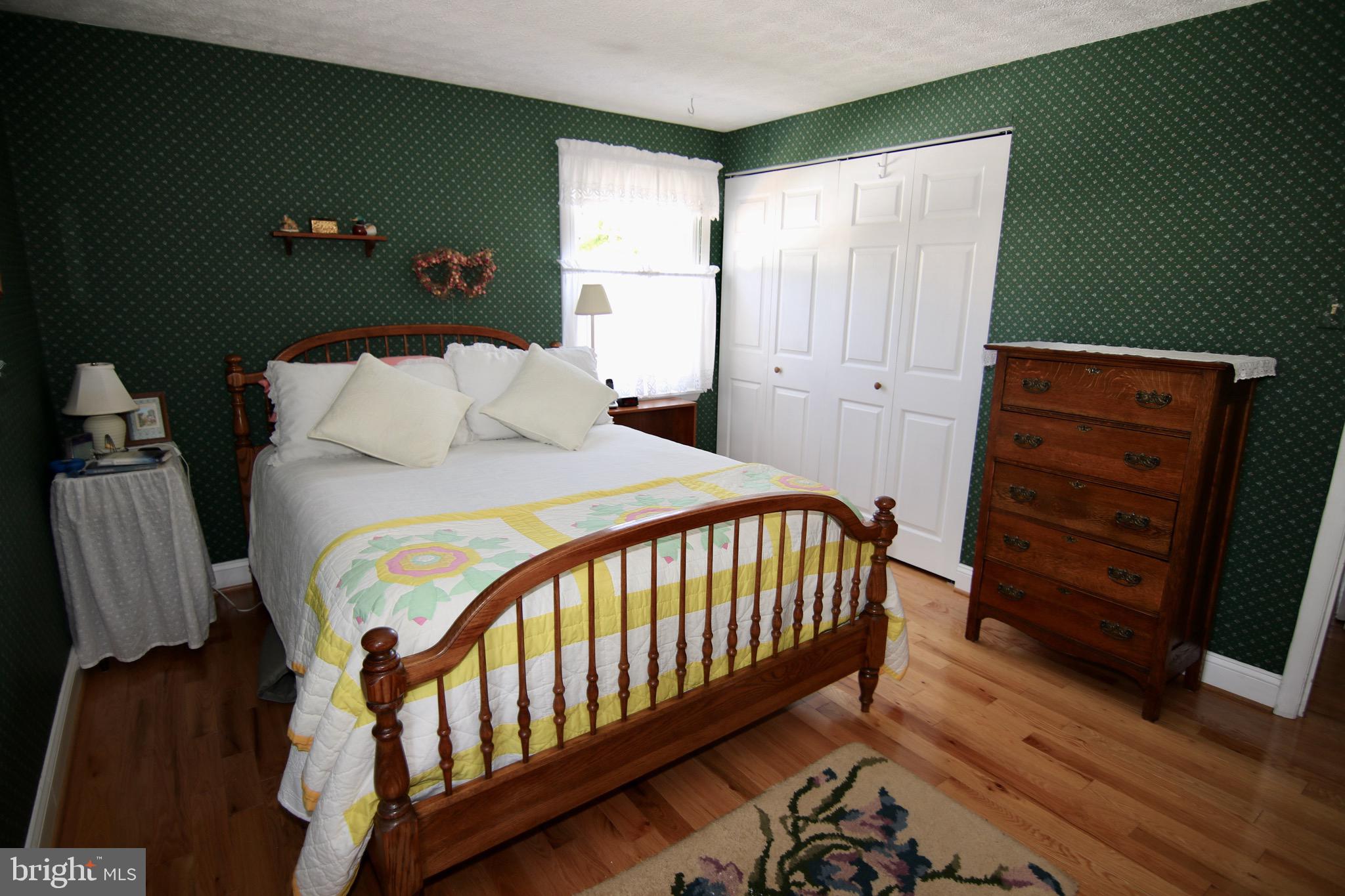 FOUR SEASONS ESTATES - Residential