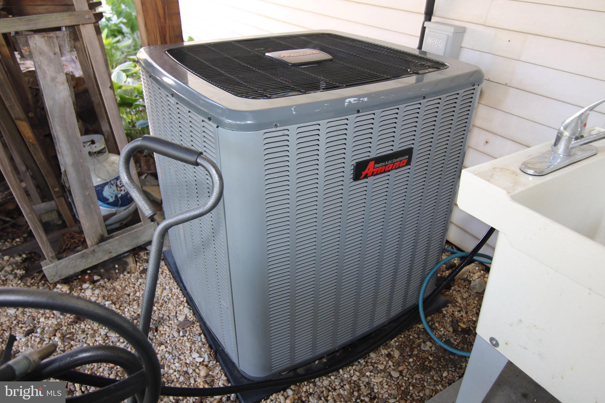 FOUR SEASONS ESTATES - Residential